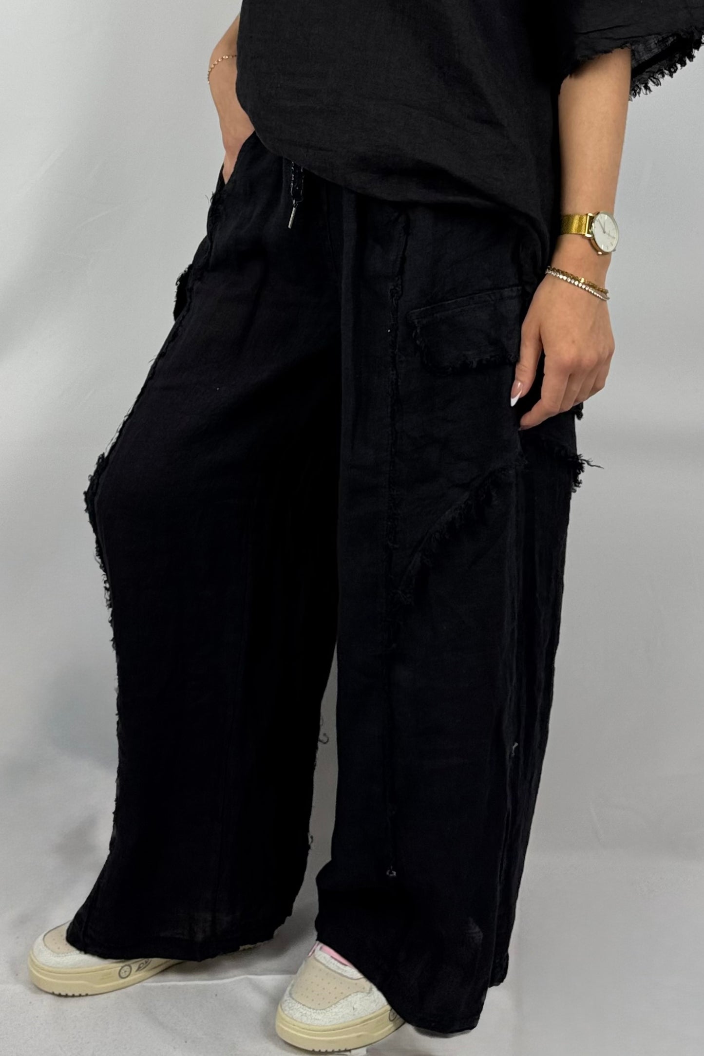 Leinenhose mit fransigen Details-Schwarz