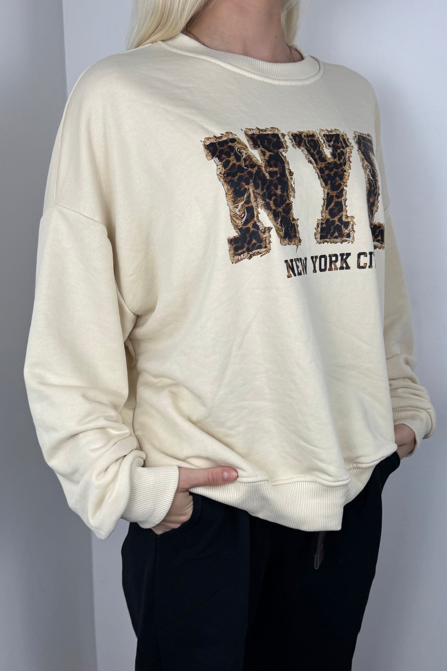 Sweatshirt mit NYC-Applikation-Beige
