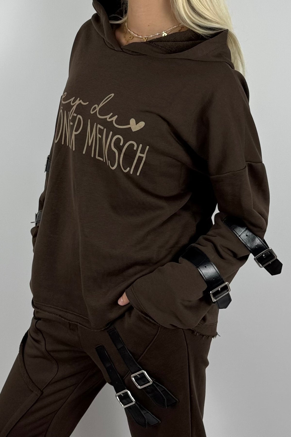 Oversize Hoodie „Hey du schöner Mensch“ mit Kapuze – Schoko