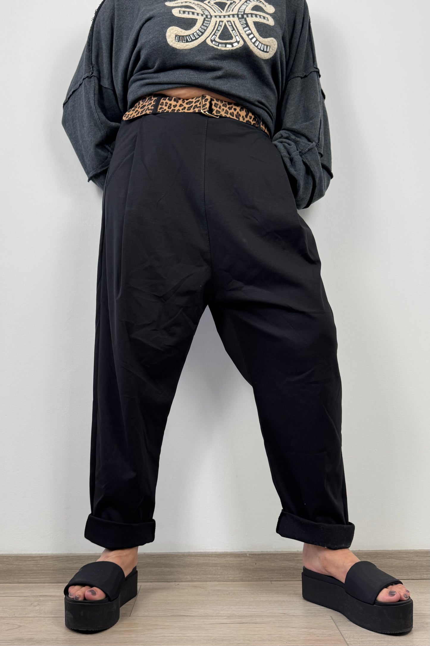 Hose mit Stretchbund und Leoparden-Gürtel