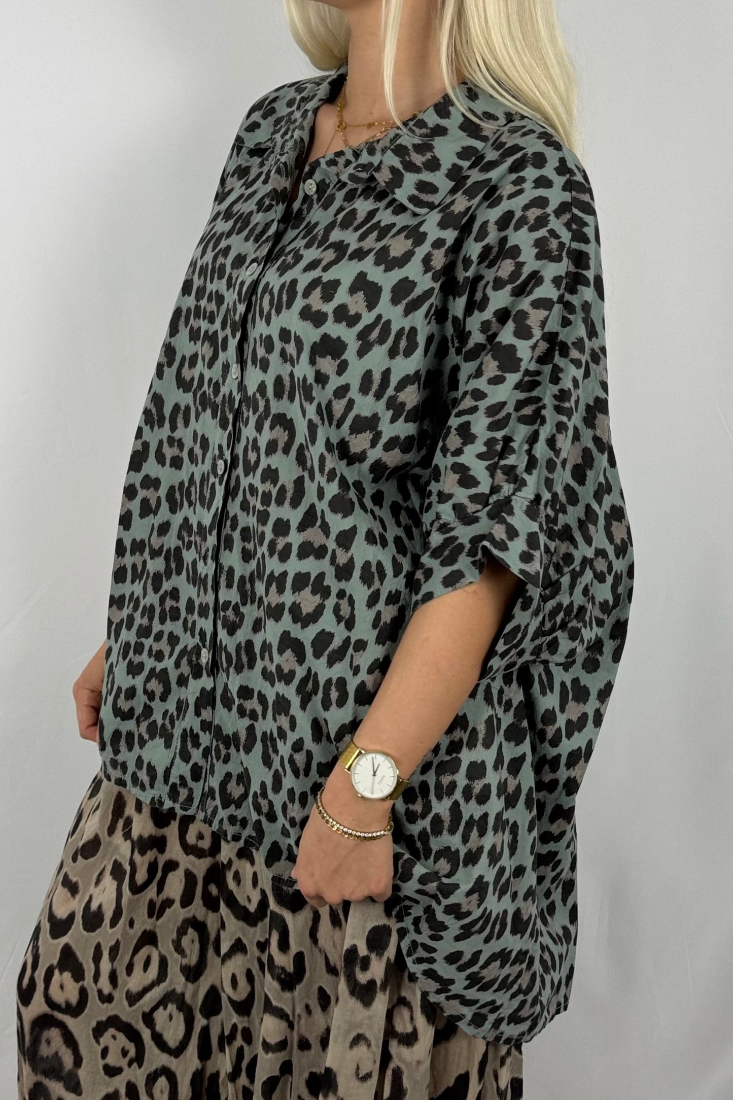 Leo-Bluse aus Baumwolle – lässiger Oversize-Look-Khaki