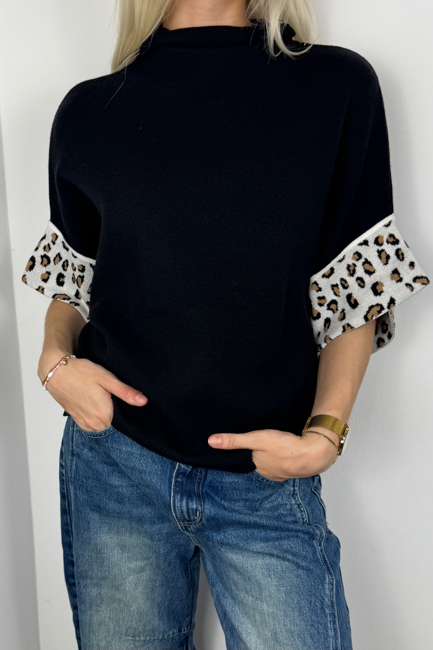 Shirt mit Stehkragen und Animal-Print-Details-Schwarz