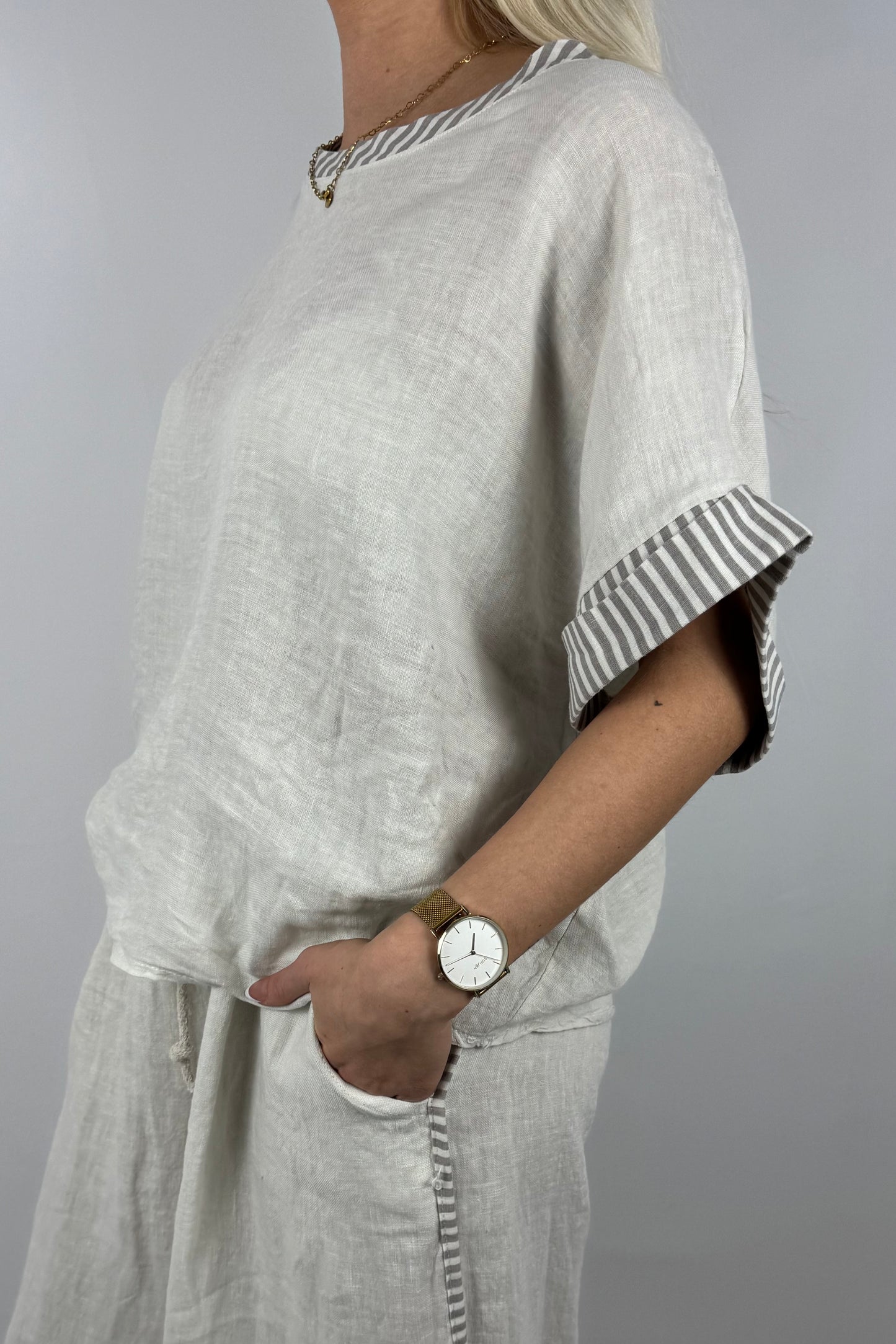 Leinen Shirt mit Streifen Detail-Beige