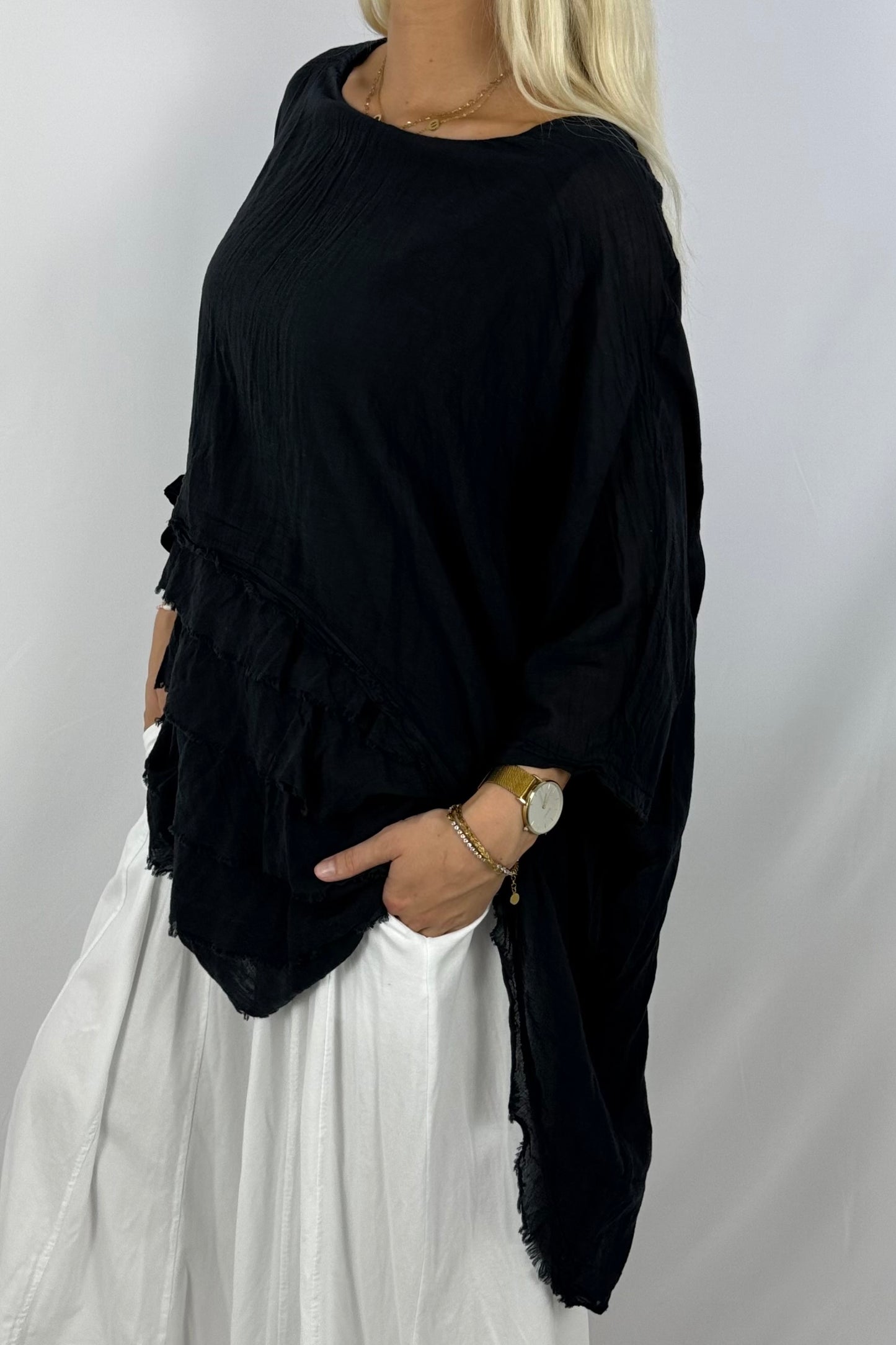 Oversize Baumwollshirt mit Volant-Rückseite-Schwarz