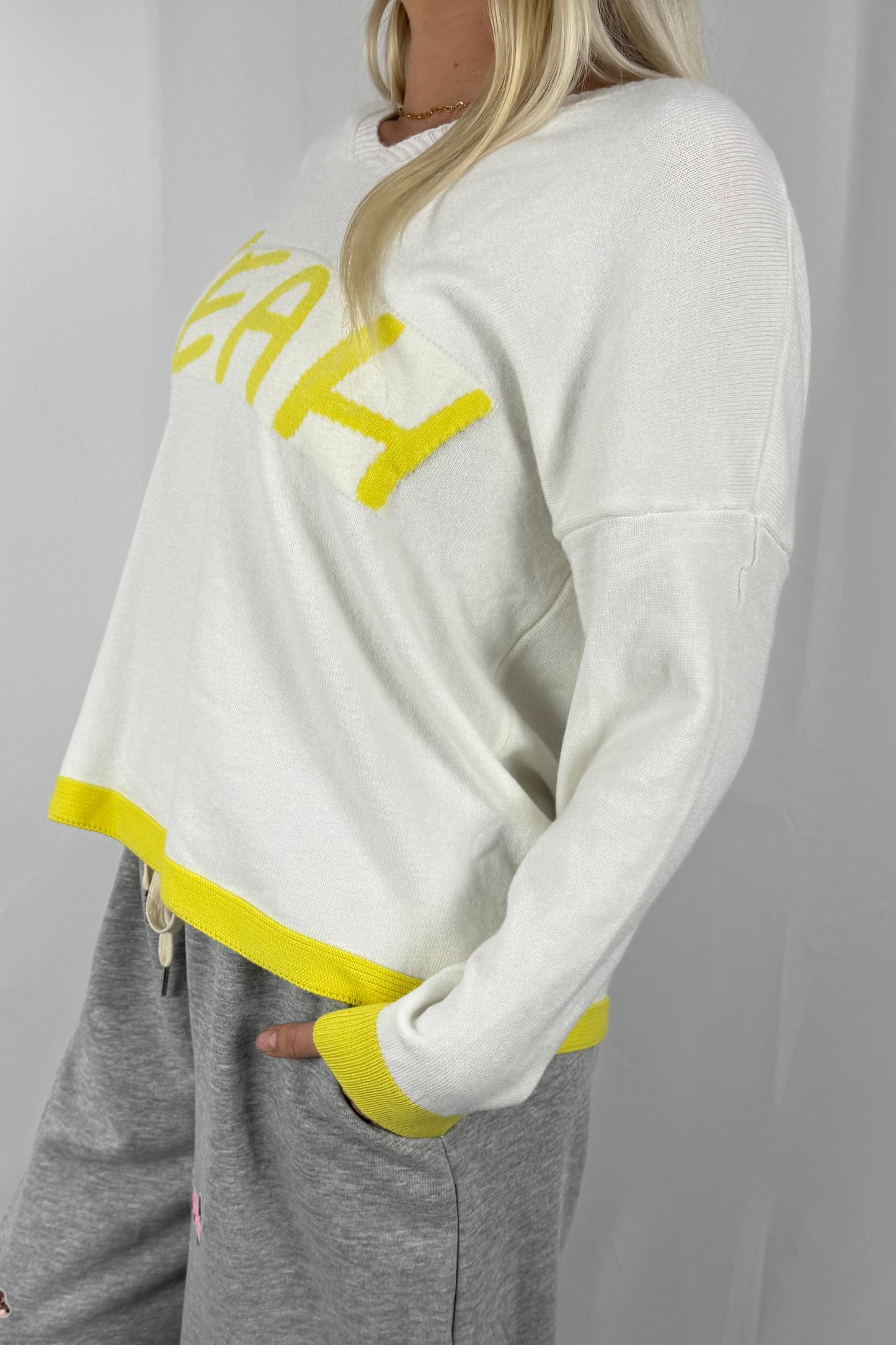 Damen Strickshirt „YEAH“-gelb