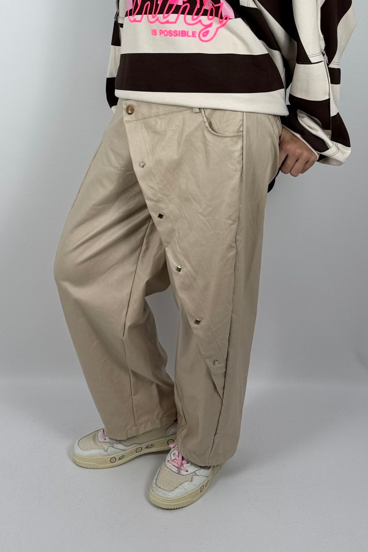Damen Lederlook-Hose mit asymmetrischem Detail – Beige