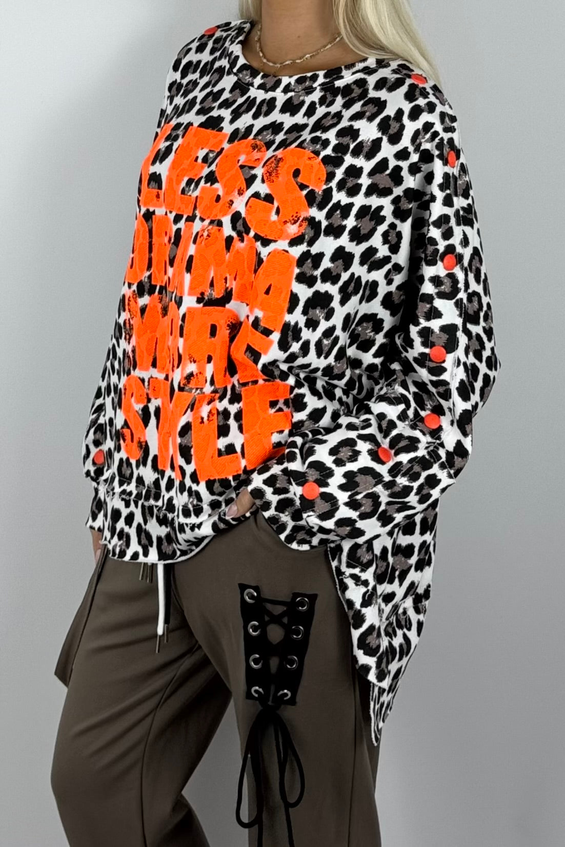 Damen Oversize Sweatshirt mit Leo-Print – Weiß