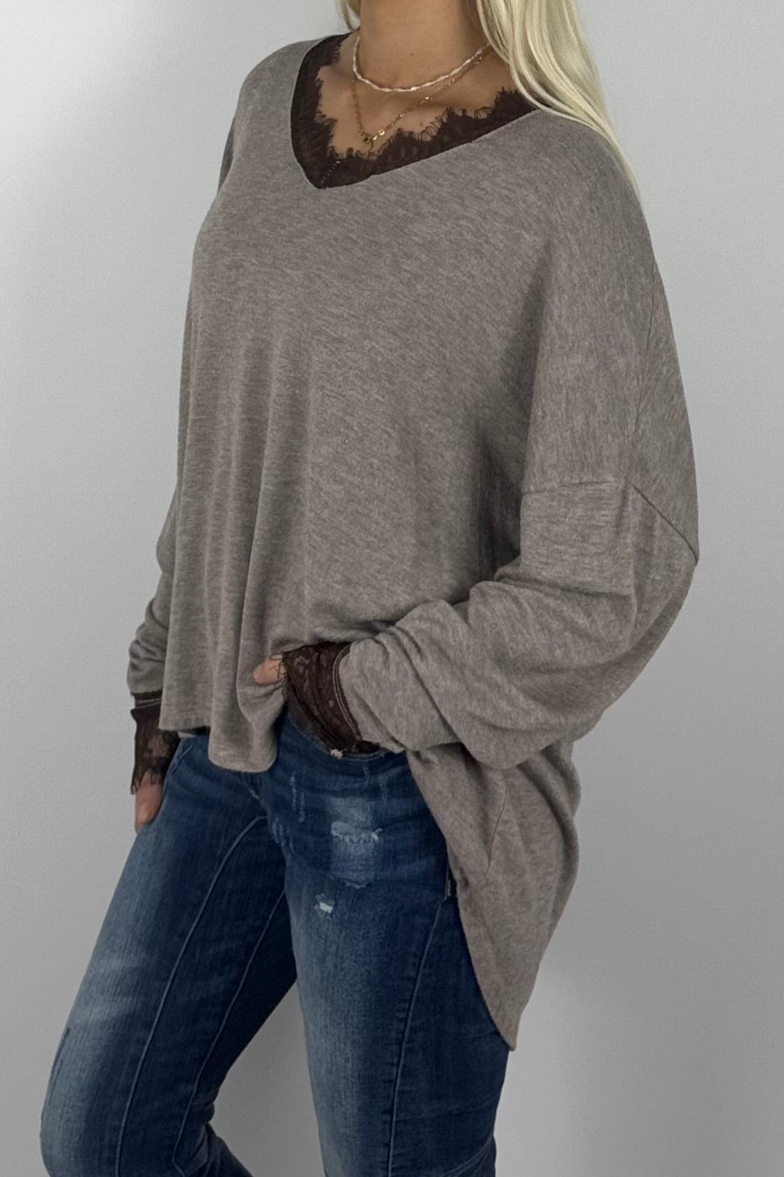 Damen Oversize Shirt mit Spitzen-Details –Mud