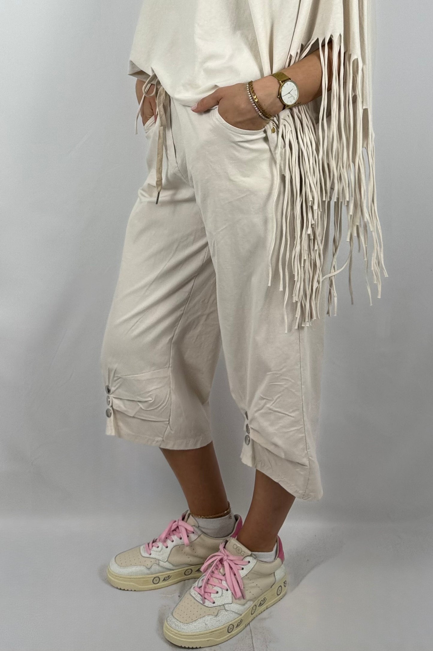 7/8-Hose mit Knopfdetail & Paperbag-Bund-Beige