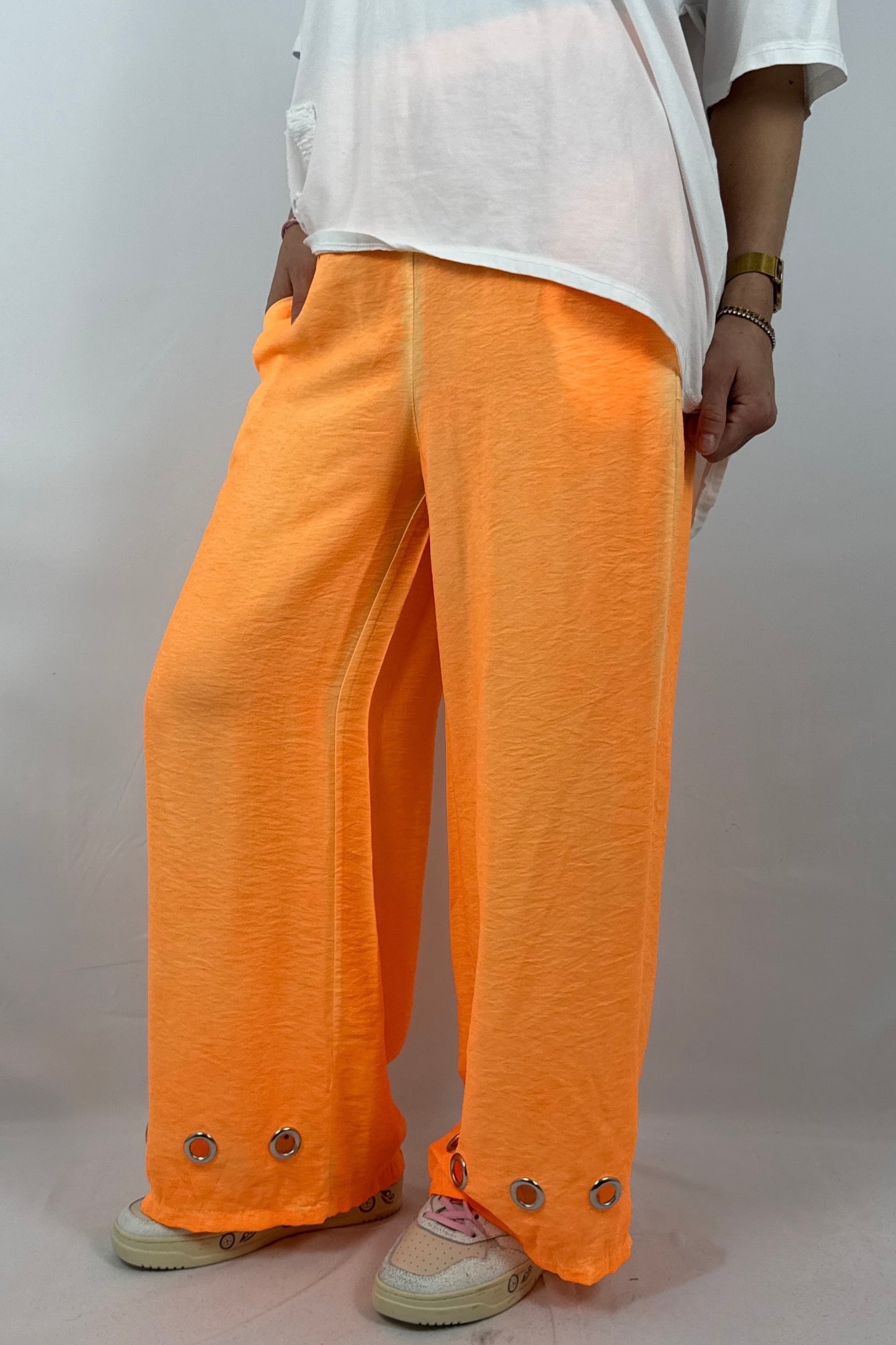 Damen Hose mit weitem Bein und Ösen Details - Neon Orange