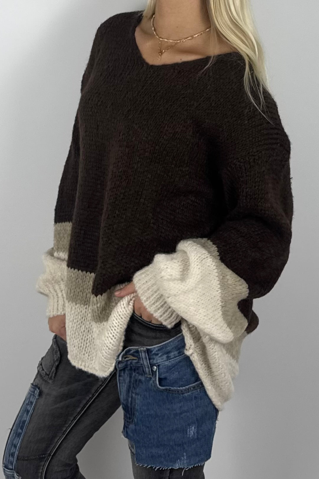 Damen Oversize Strickpullover mit V-Ausschnitt – Coffee