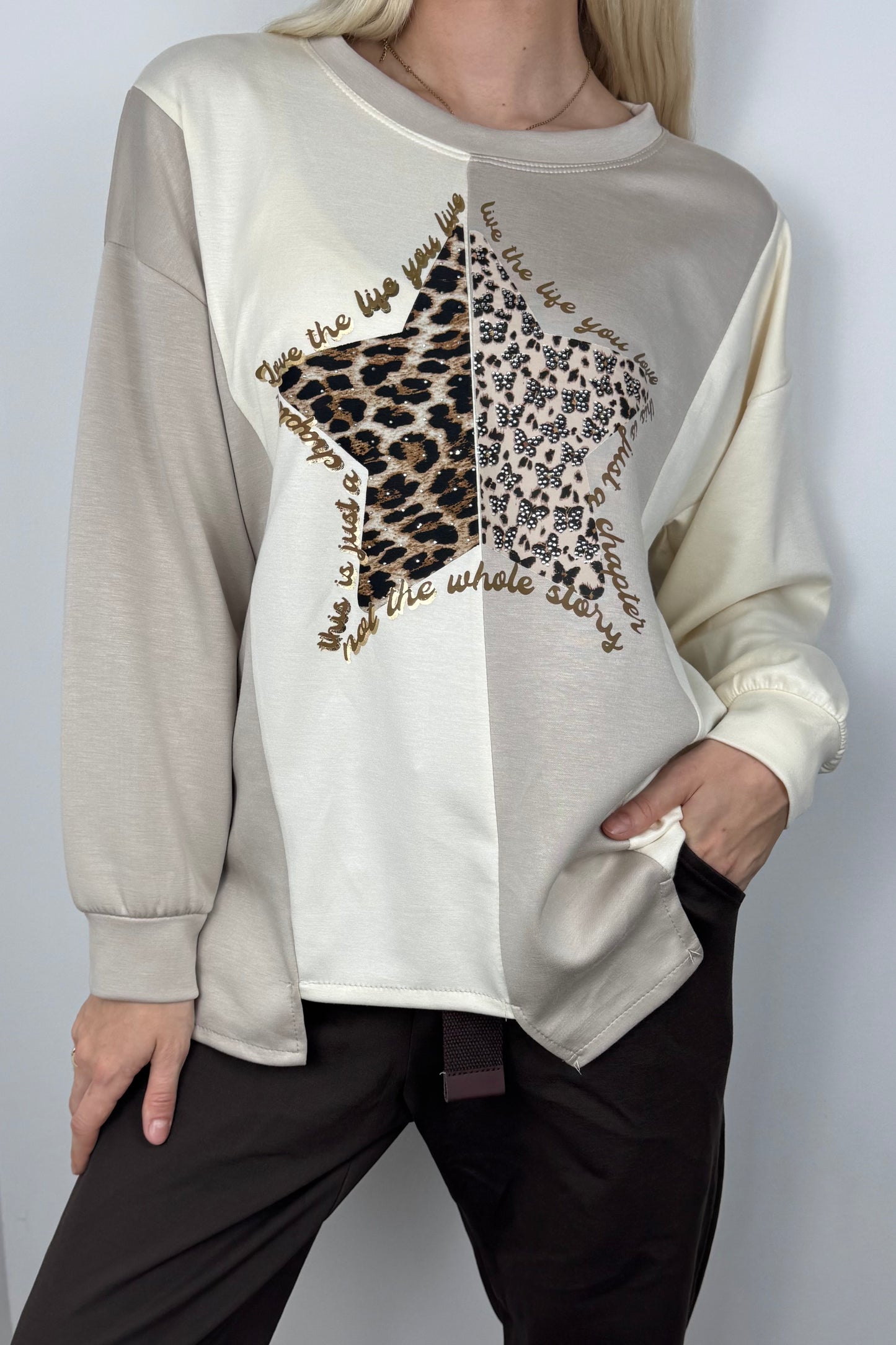Langarmshirt mit Stern-Applikation-Beige