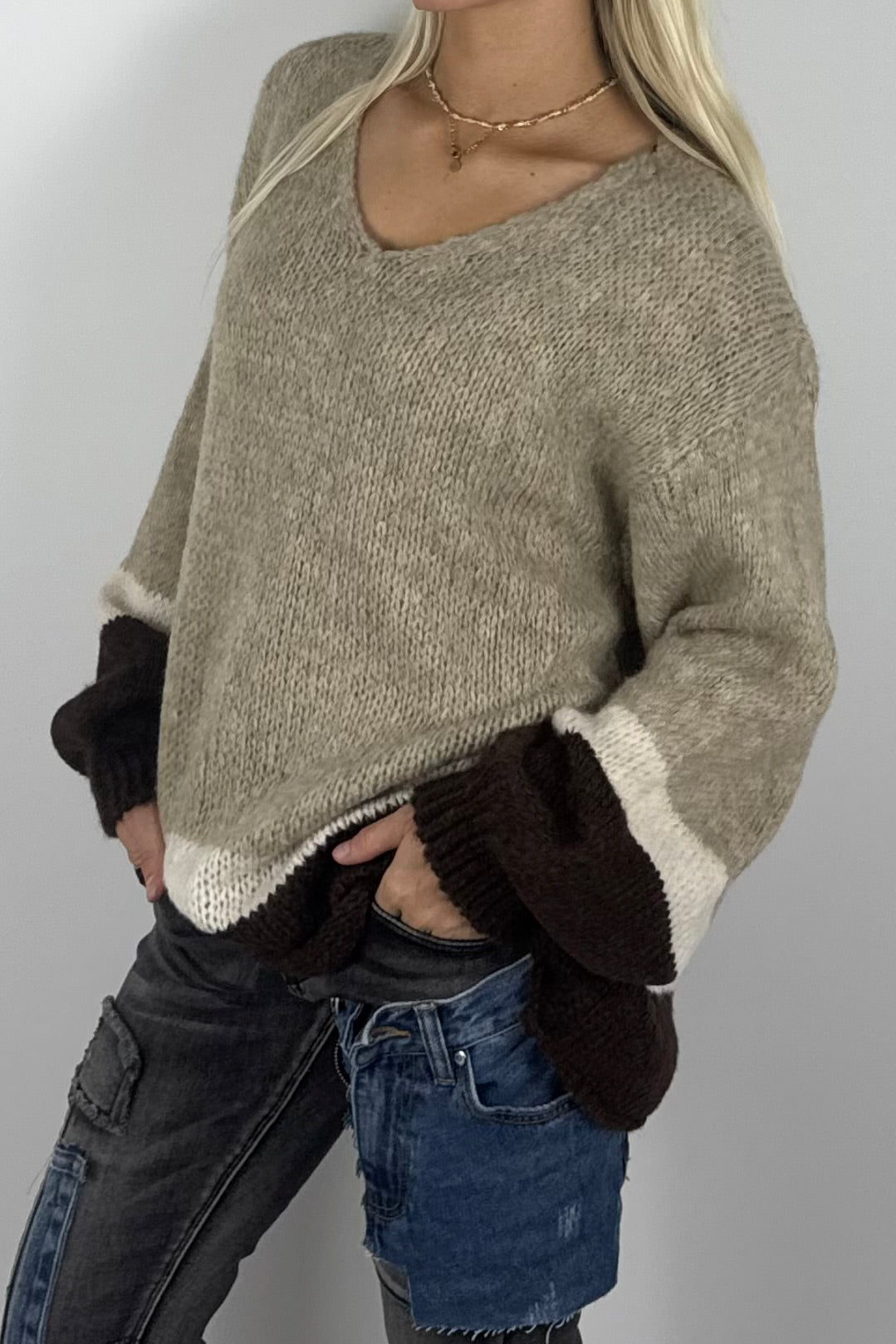 Damen Oversize Strickpullover mit V-Ausschnitt – Beige