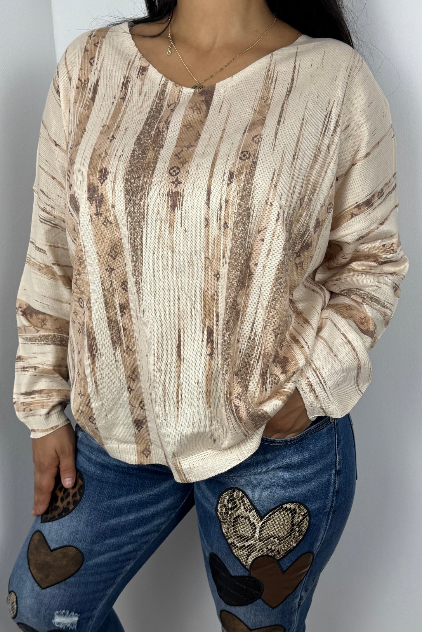 Feinstrick-Shirt mit Print und V-Ausschnitt