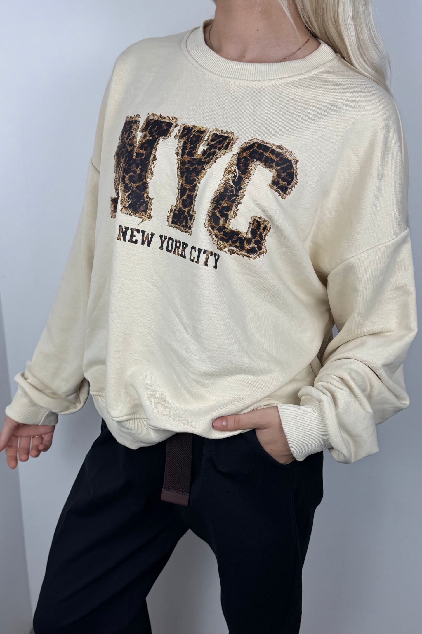Sweatshirt mit NYC-Applikation-Beige