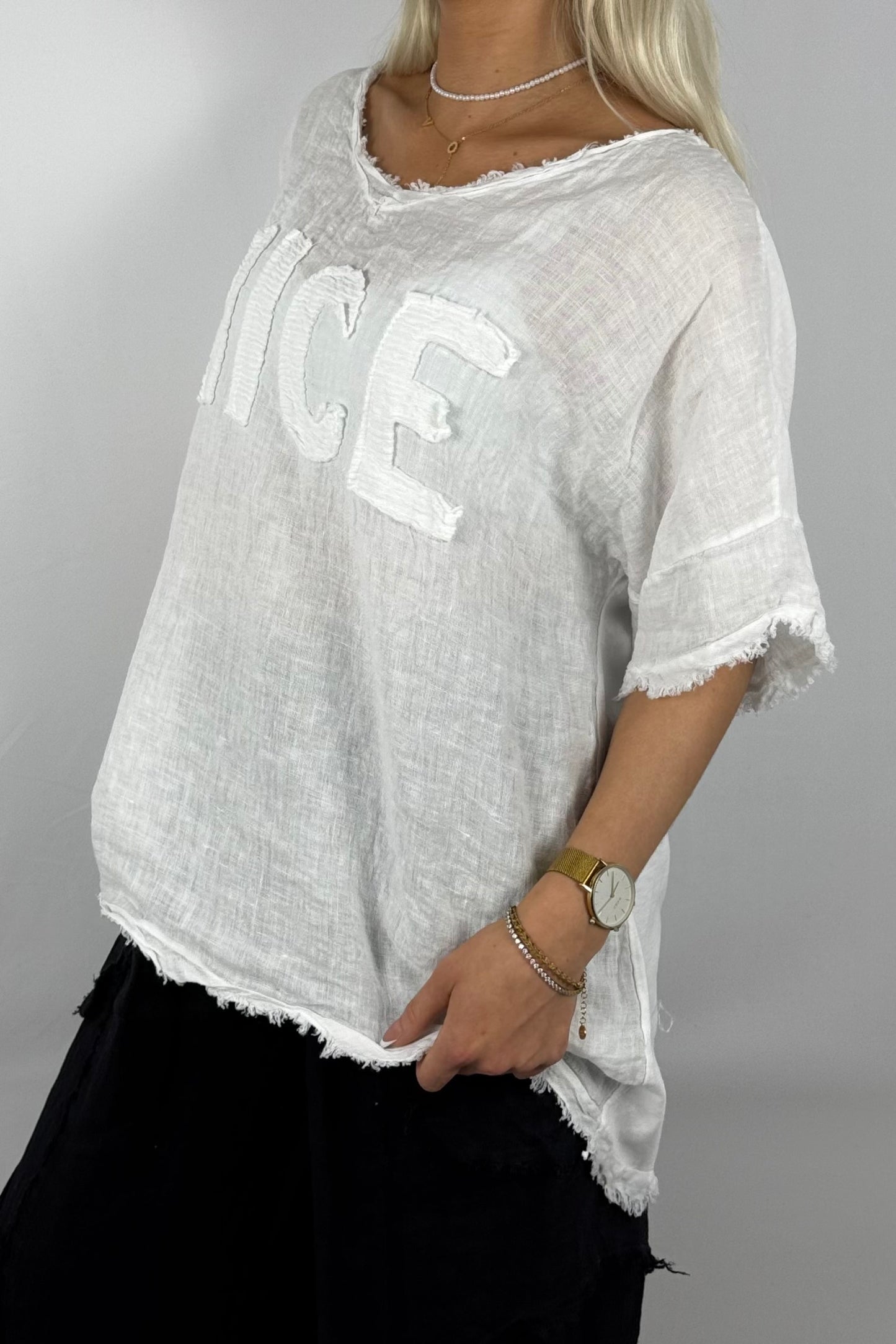 Leinen-Shirt mit „NICE“-Applikation-Weiß