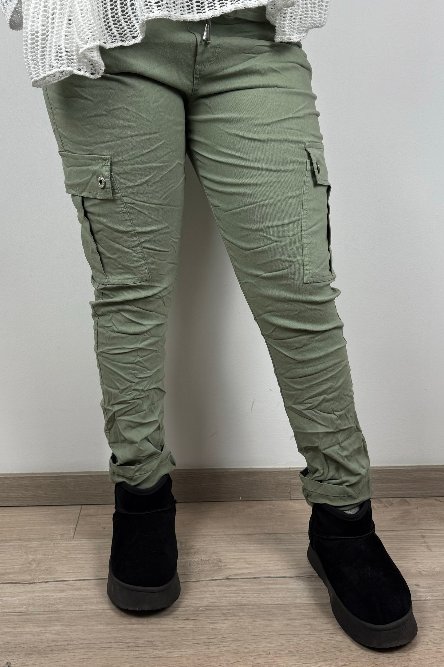 Slim Fit Damen-Cargohose – figurbetonter Schnitt