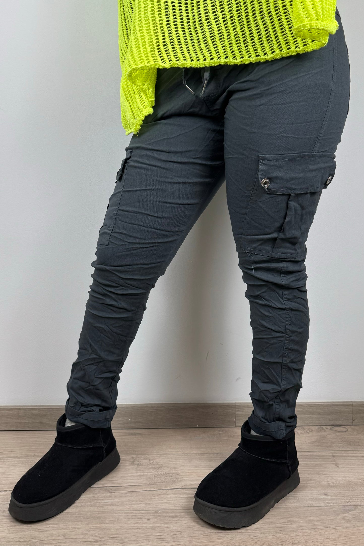 Slim Fit Damen-Cargohose – figurbetonter Schnitt