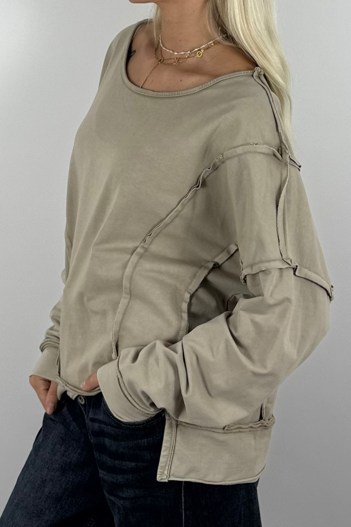 Oversize Shirt mit dekorativen Nahtdetails –Beige