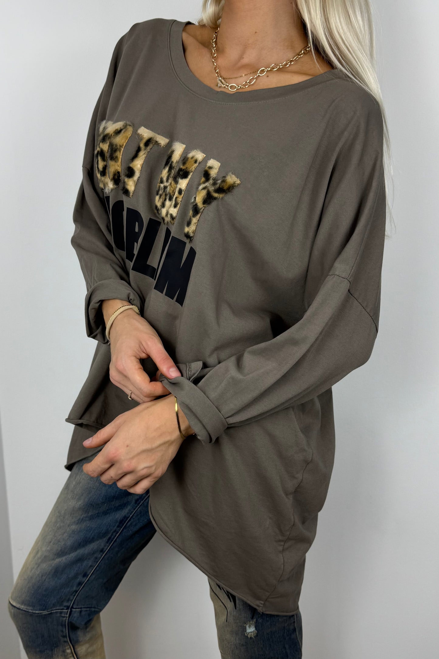 Locker geschnittenes Damen-Shirt mit Statement-Print-Braun
