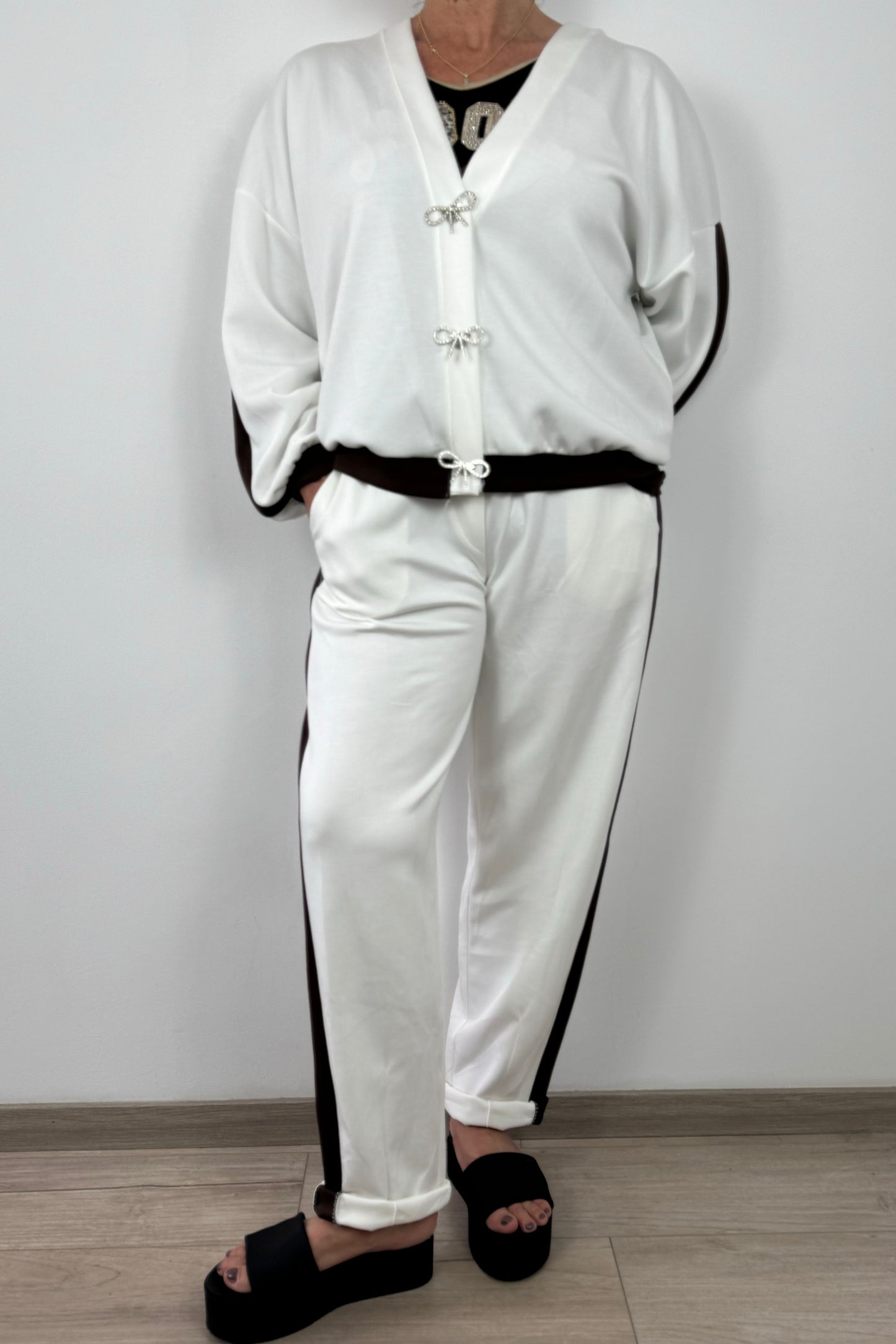 Damenhose mit Kontraststreifen – Tunnelzug & modischer Look