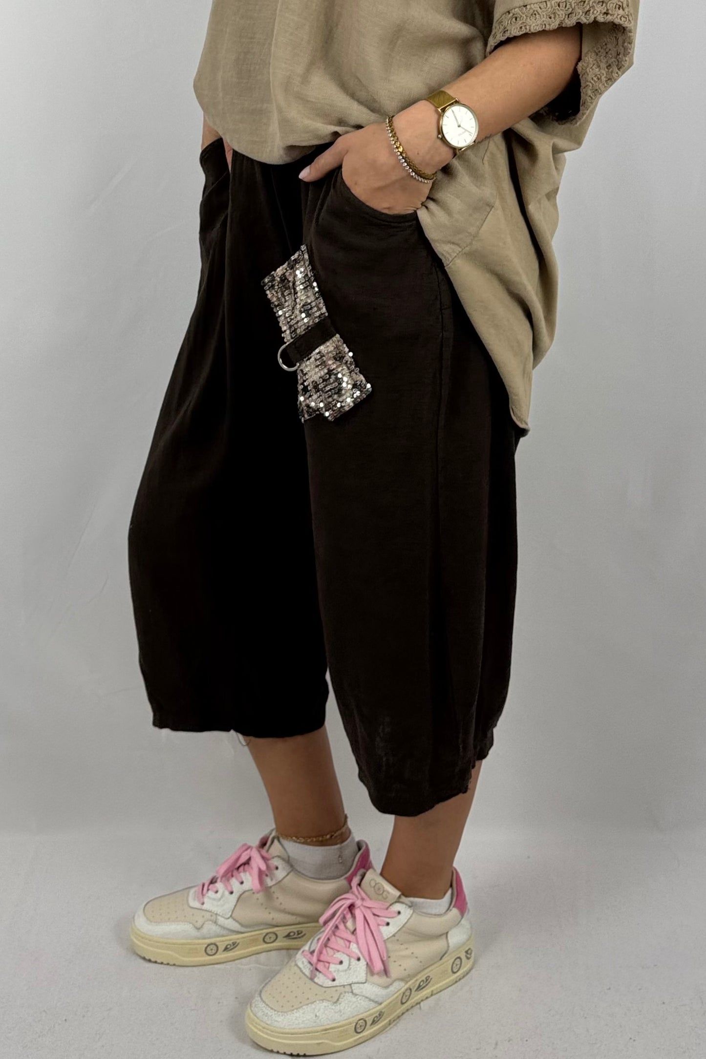 Leinen-Shorts mit Pailletten-Applikation-Schoko