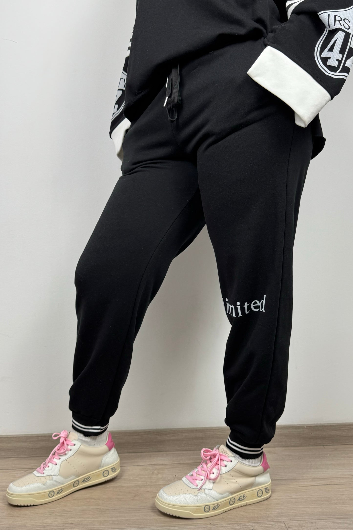 Schwarze Limited Edition Hose – modern & vielseitig