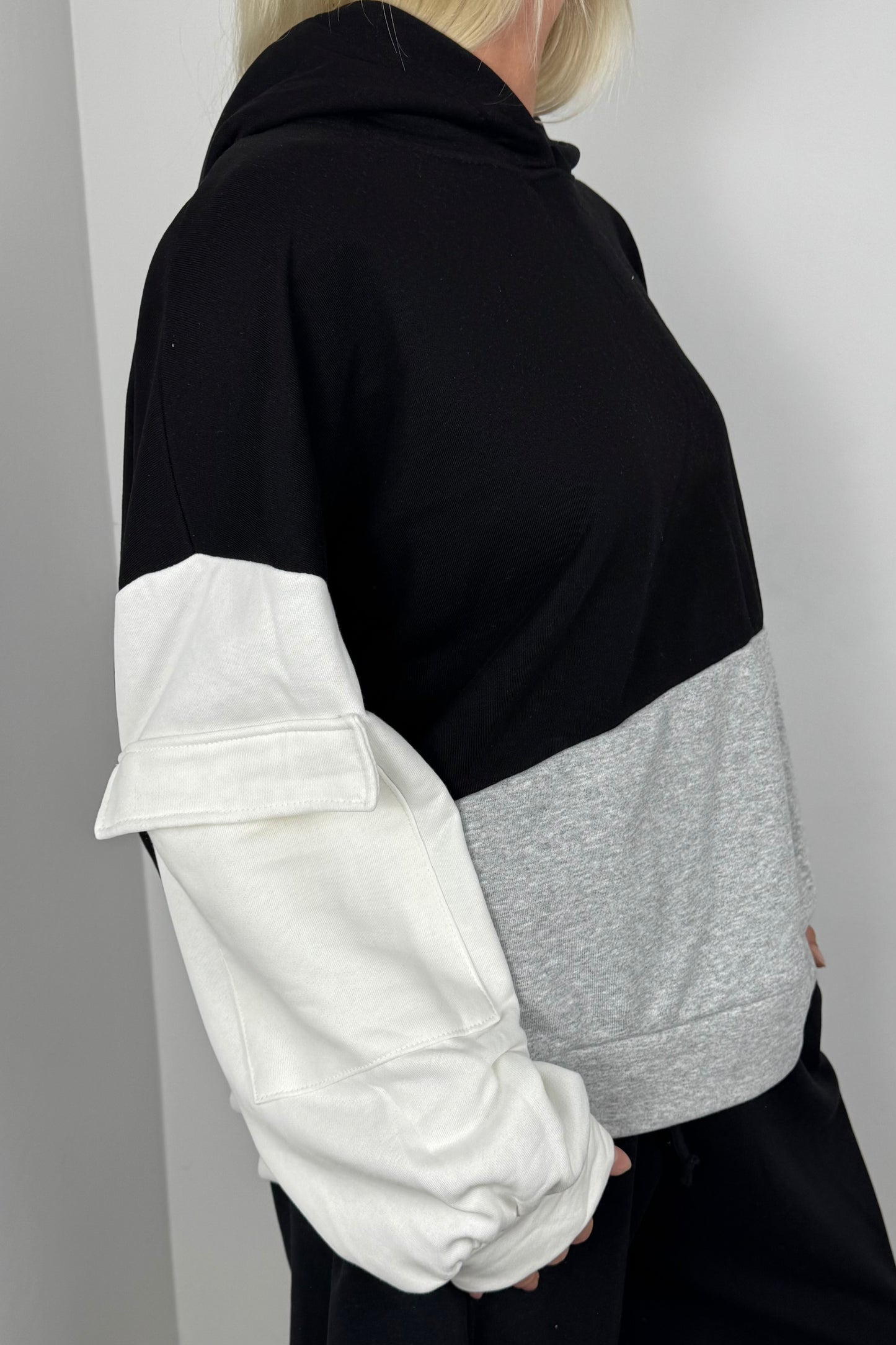 Oversize Damen Hoodie mit Farb-Block Design-Schwarz