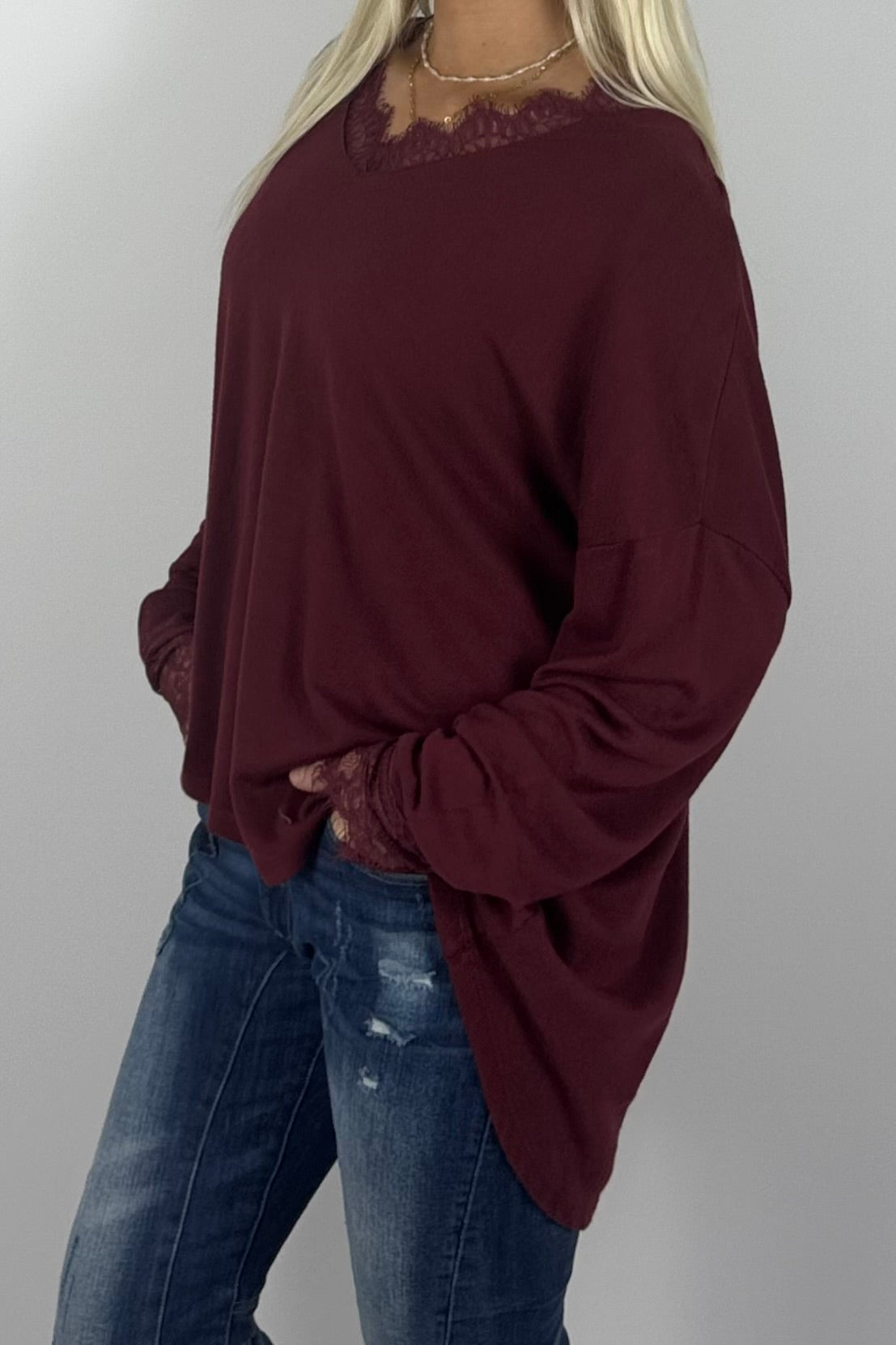 Damen Oversize Shirt mit Spitzen-Details –Bordeaux