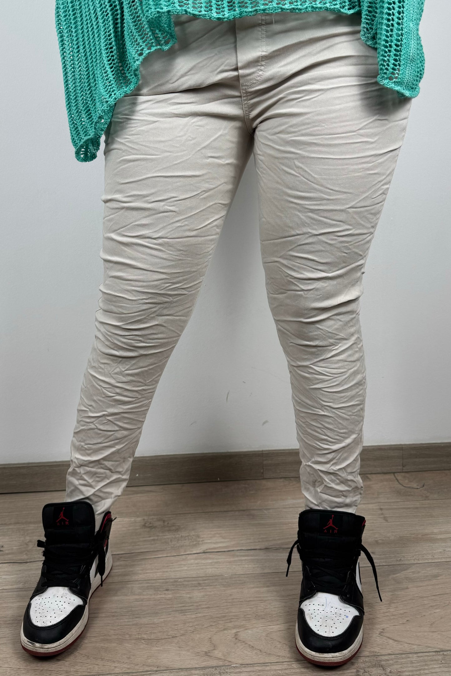 Schmal geschnittene Damen-Stretchhose – figurbetonter Sitz