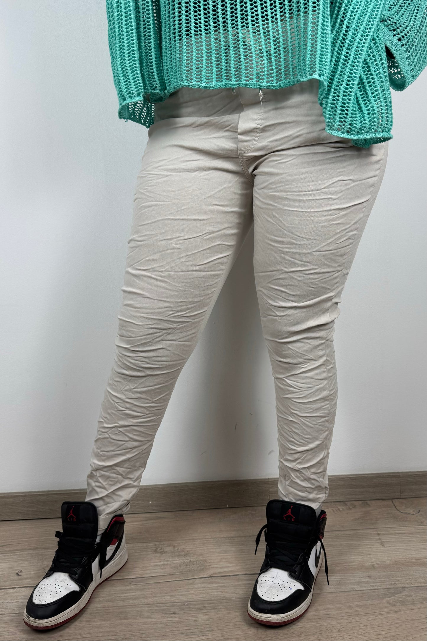 Schmal geschnittene Damen-Stretchhose – figurbetonter Sitz