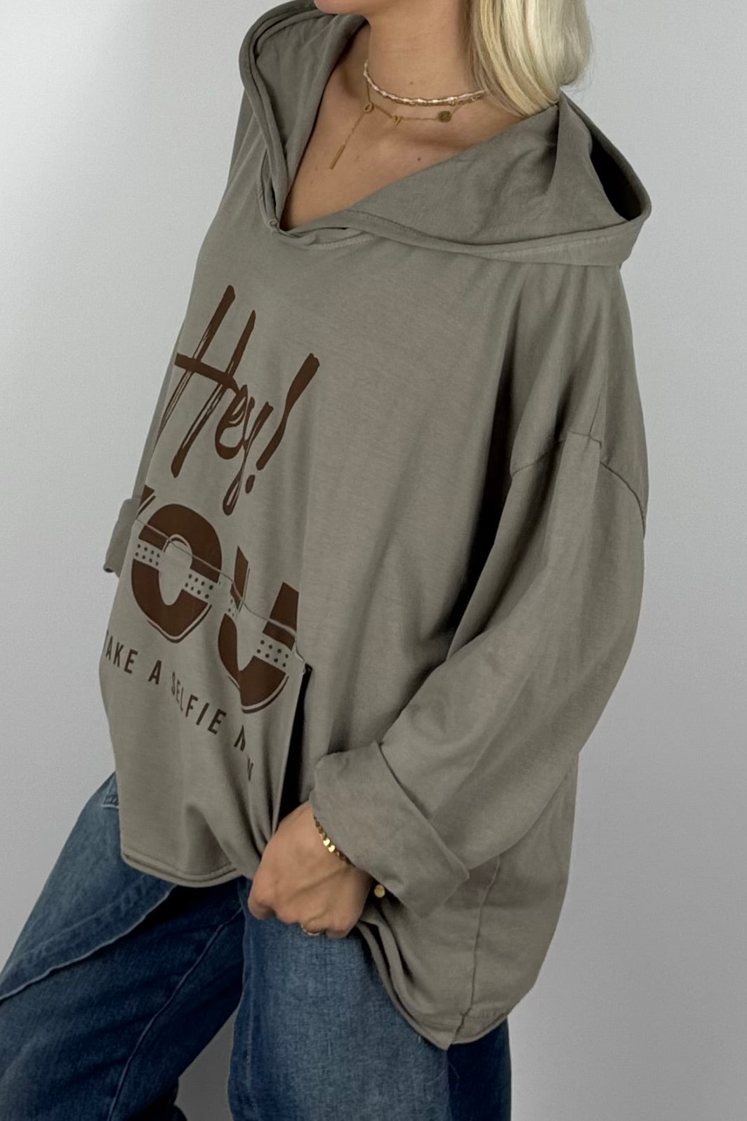 Damen Oversize Hoodie „Hey You“ mit Kapuze – Mud