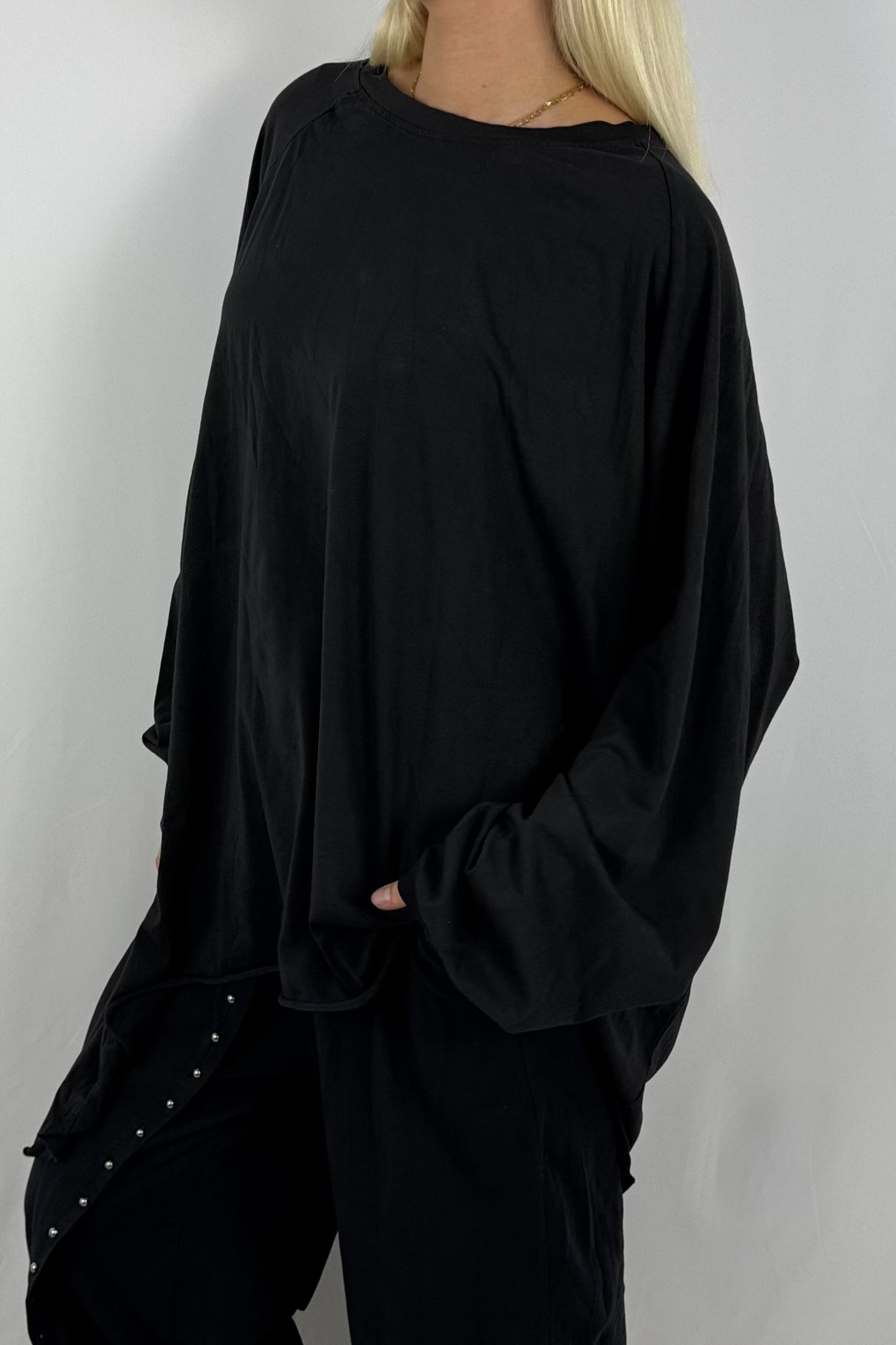 Oversize-Shirt „STYLE“ mit Leo-Print auf dem Rücken-Schwarz
