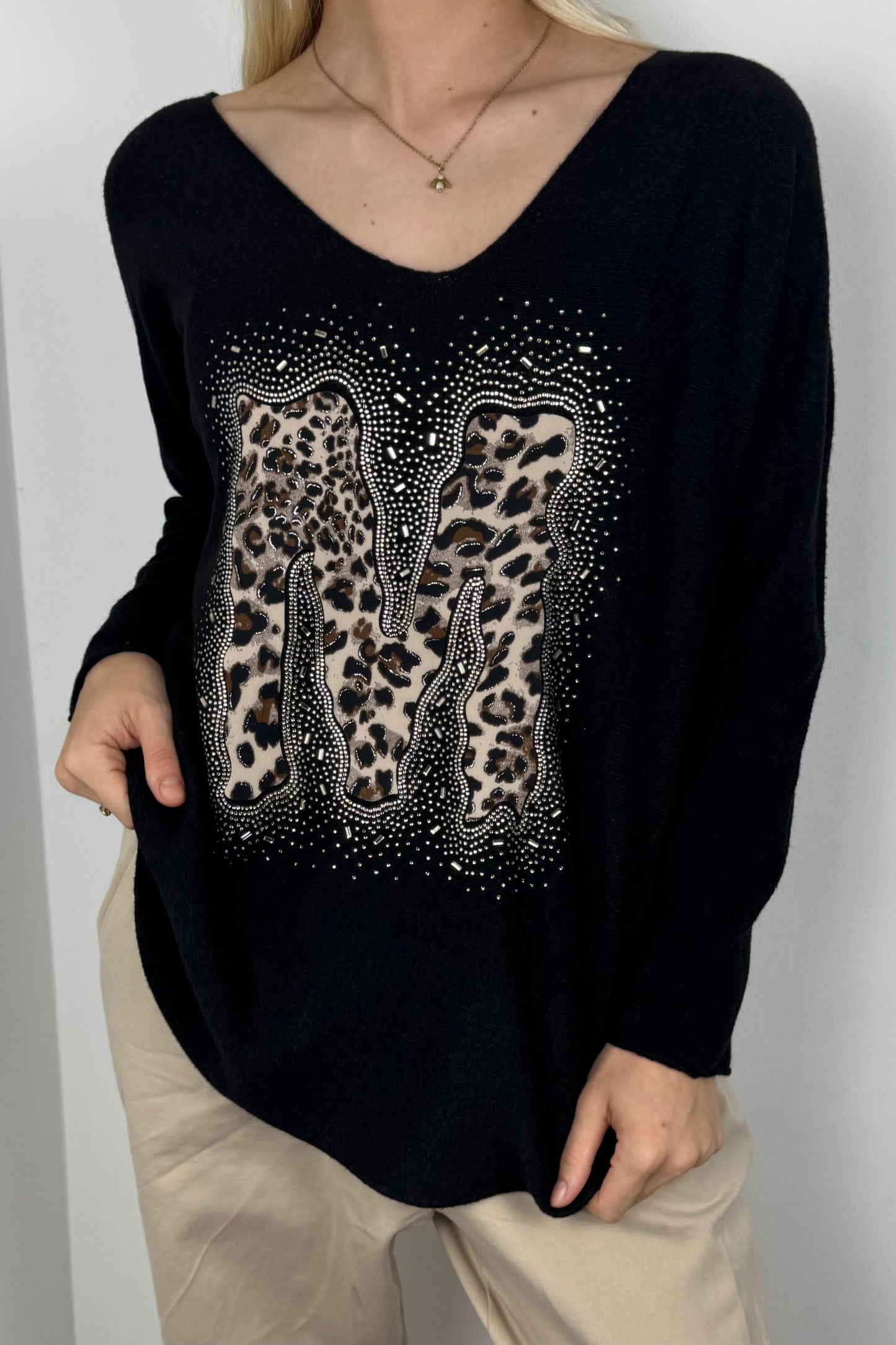 Langarmshirt mit Strass-Detail und M-Applikation-Schwarz