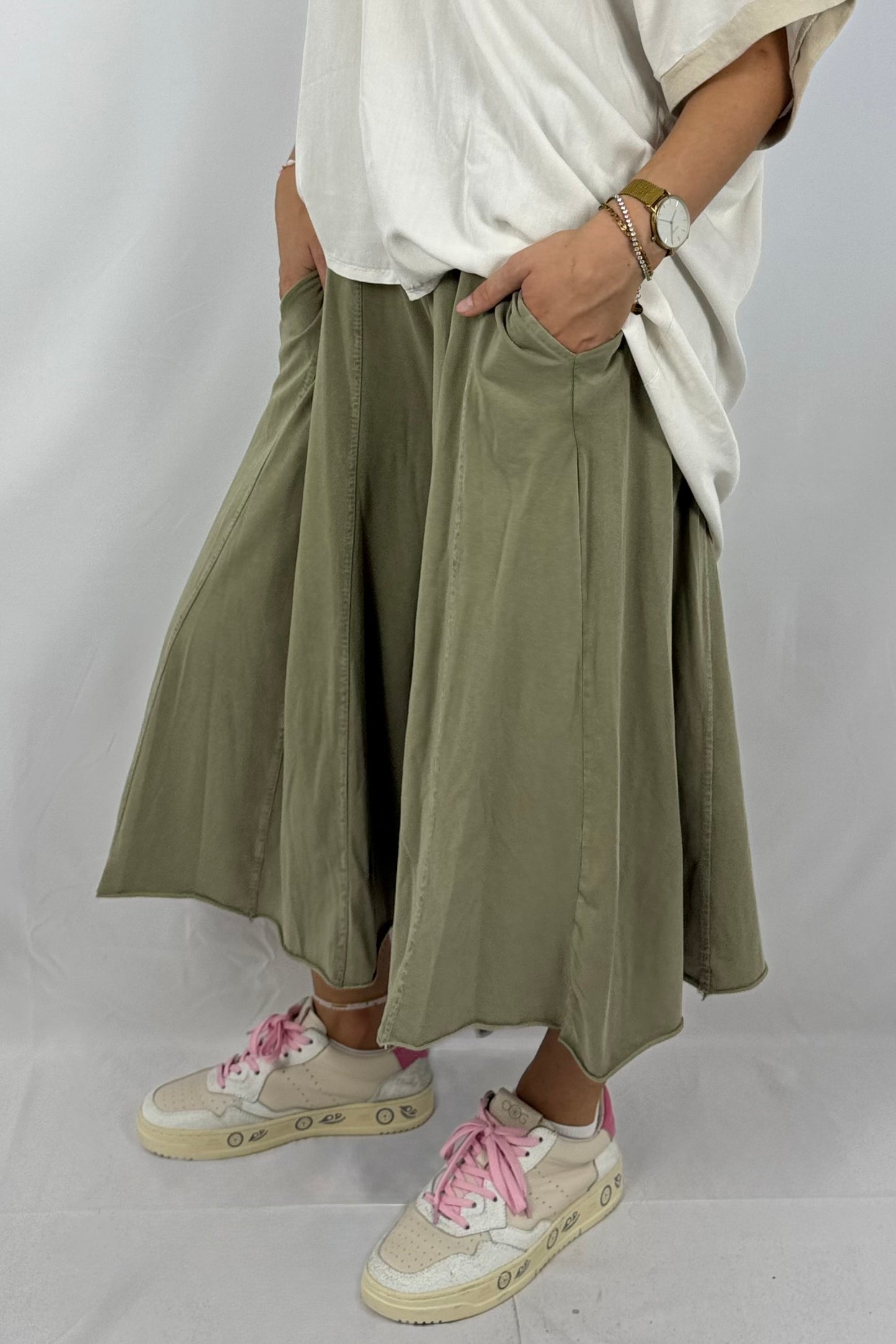 Lässige Oversize-Hose mit elastischem Bund-Khaki