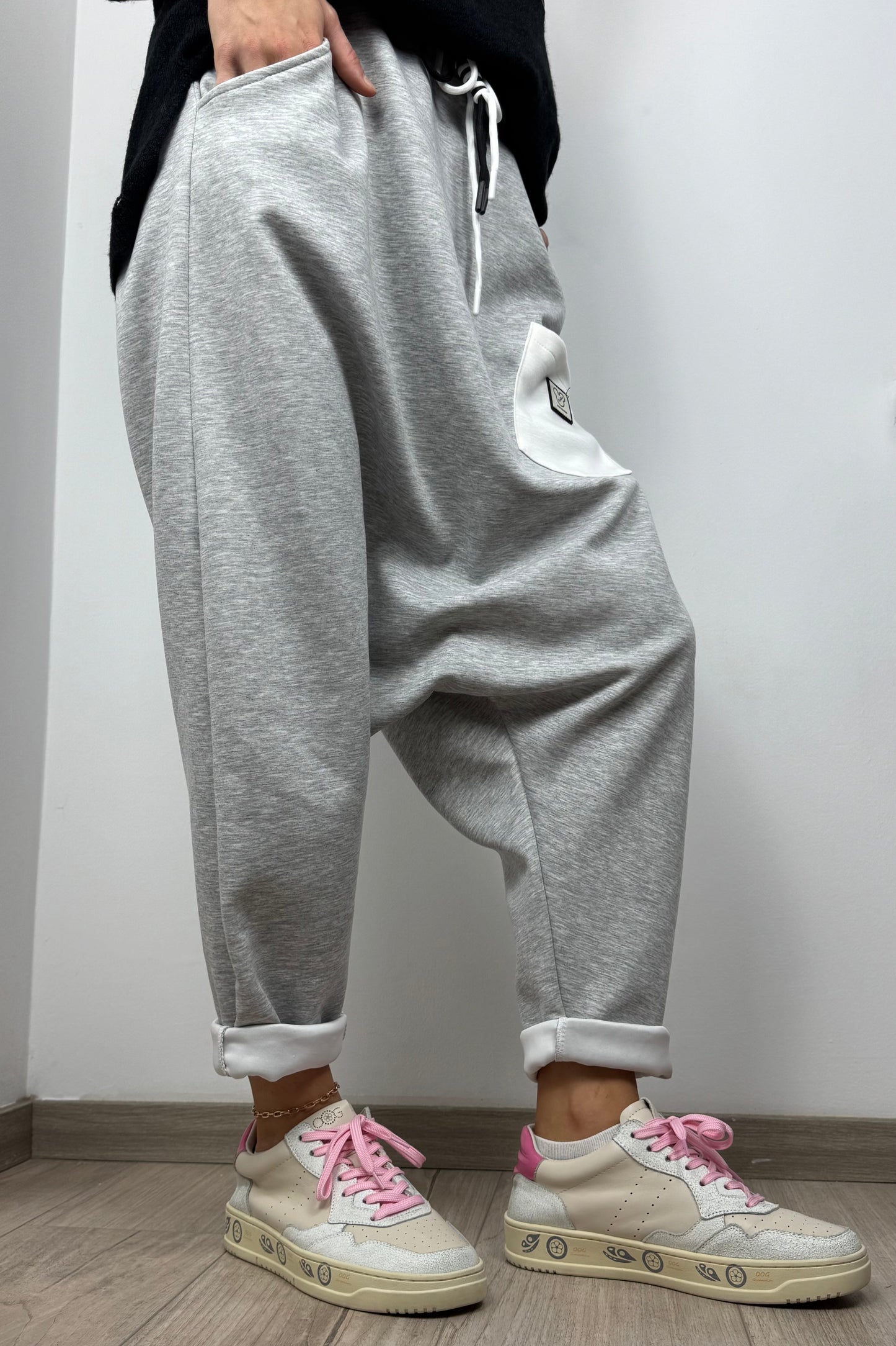 Casual Harem-Hose mit Kontrasttasche – Light grey