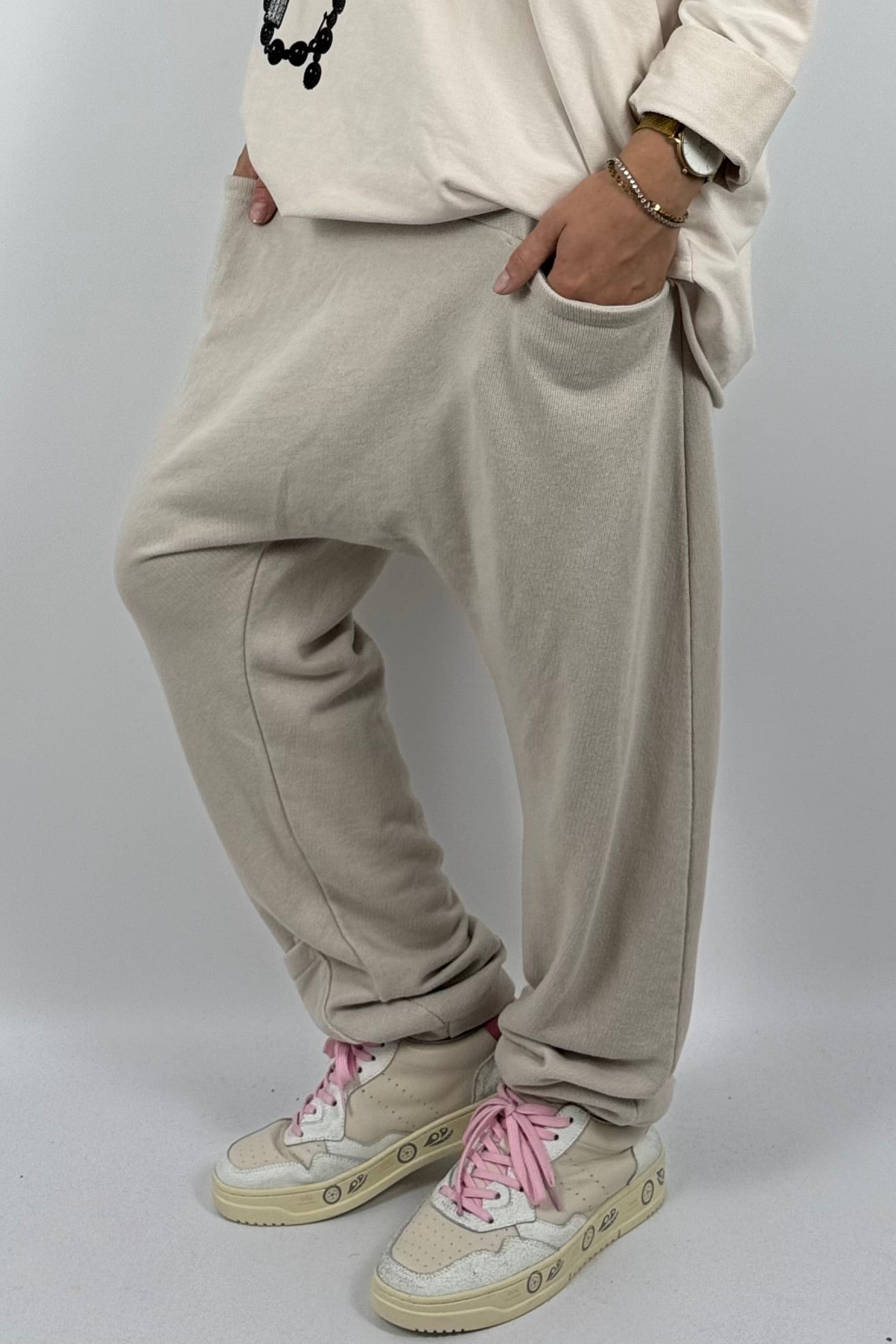 Lässige Baggy-Hose mit Taschen – Beige