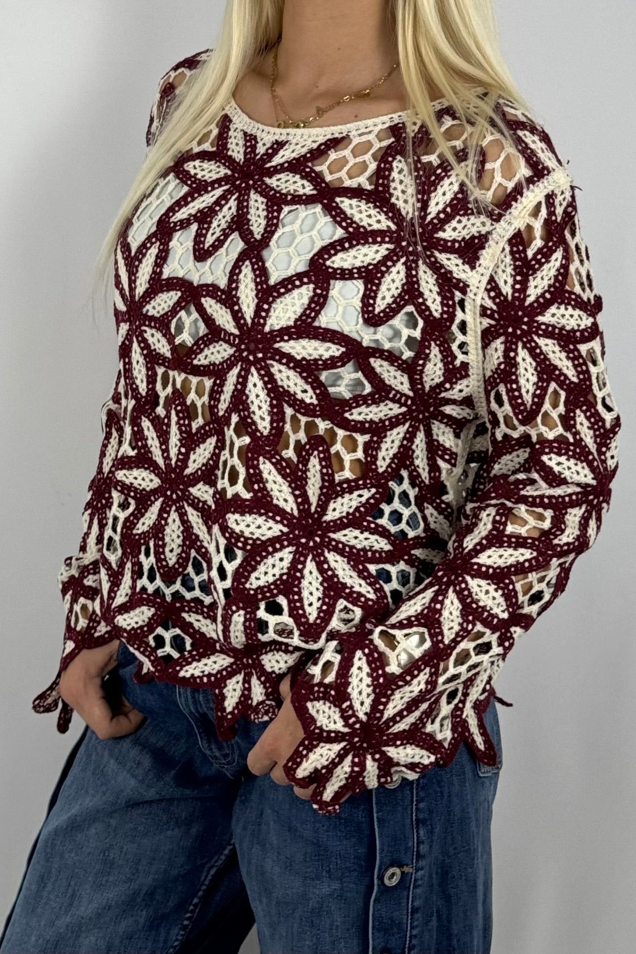 Gehäkeltes Oversize-Shirt mit Blumenmuster-Bordeaux