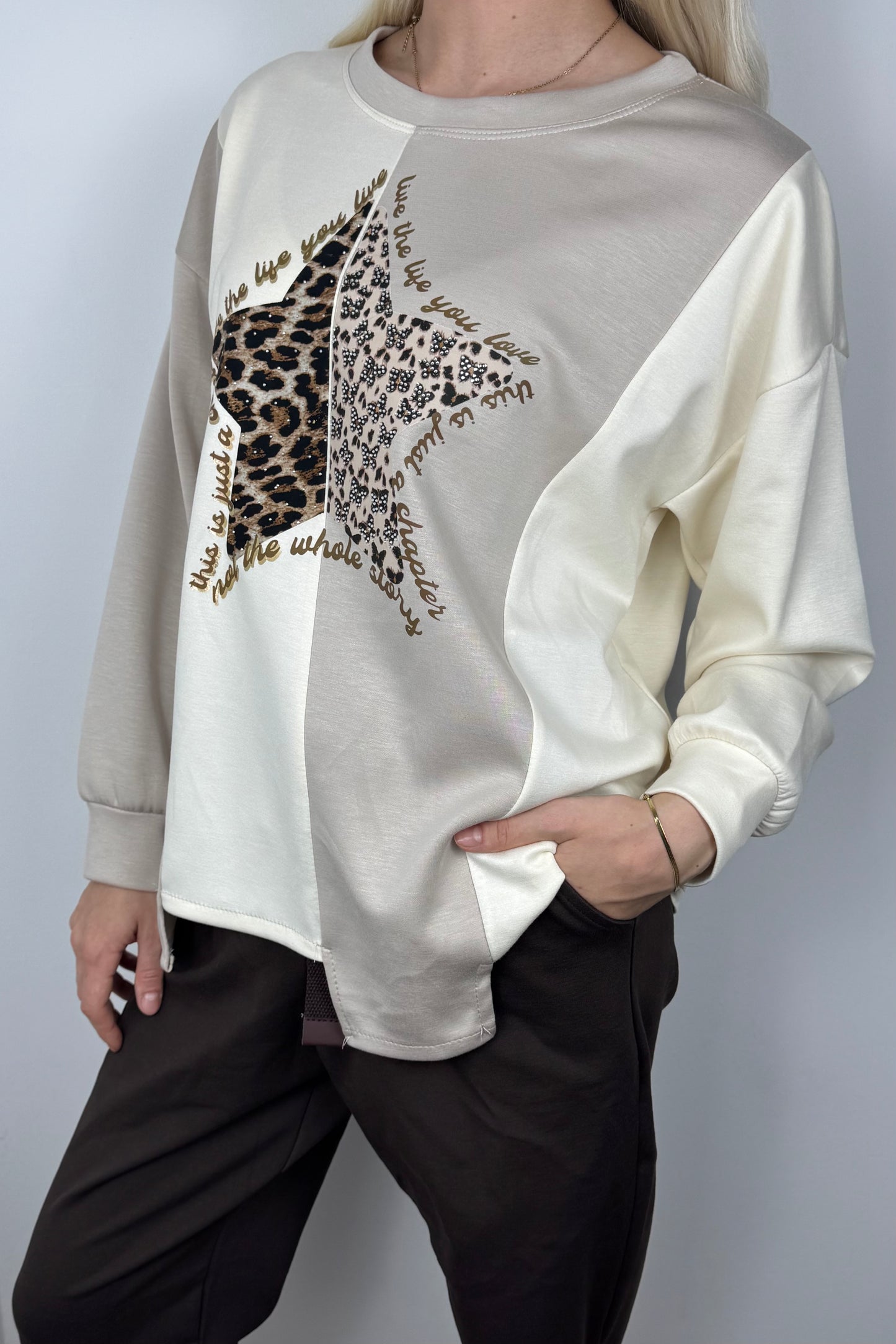 Langarmshirt mit Stern-Applikation-Beige
