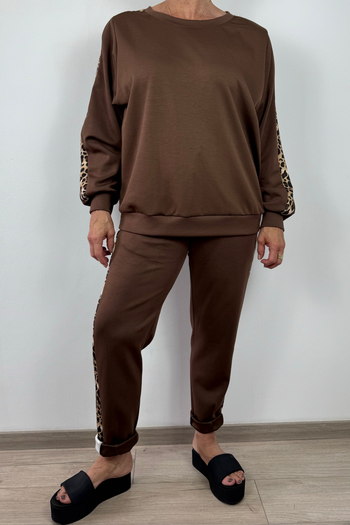 Sweatshirt mit Animal-Streifen an den Ärmeln