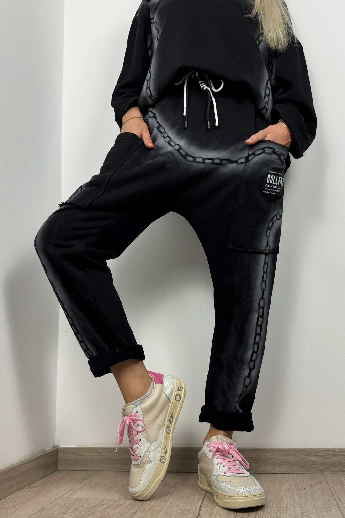 Hose mit Ketten-Print und Taschen –Schwarz