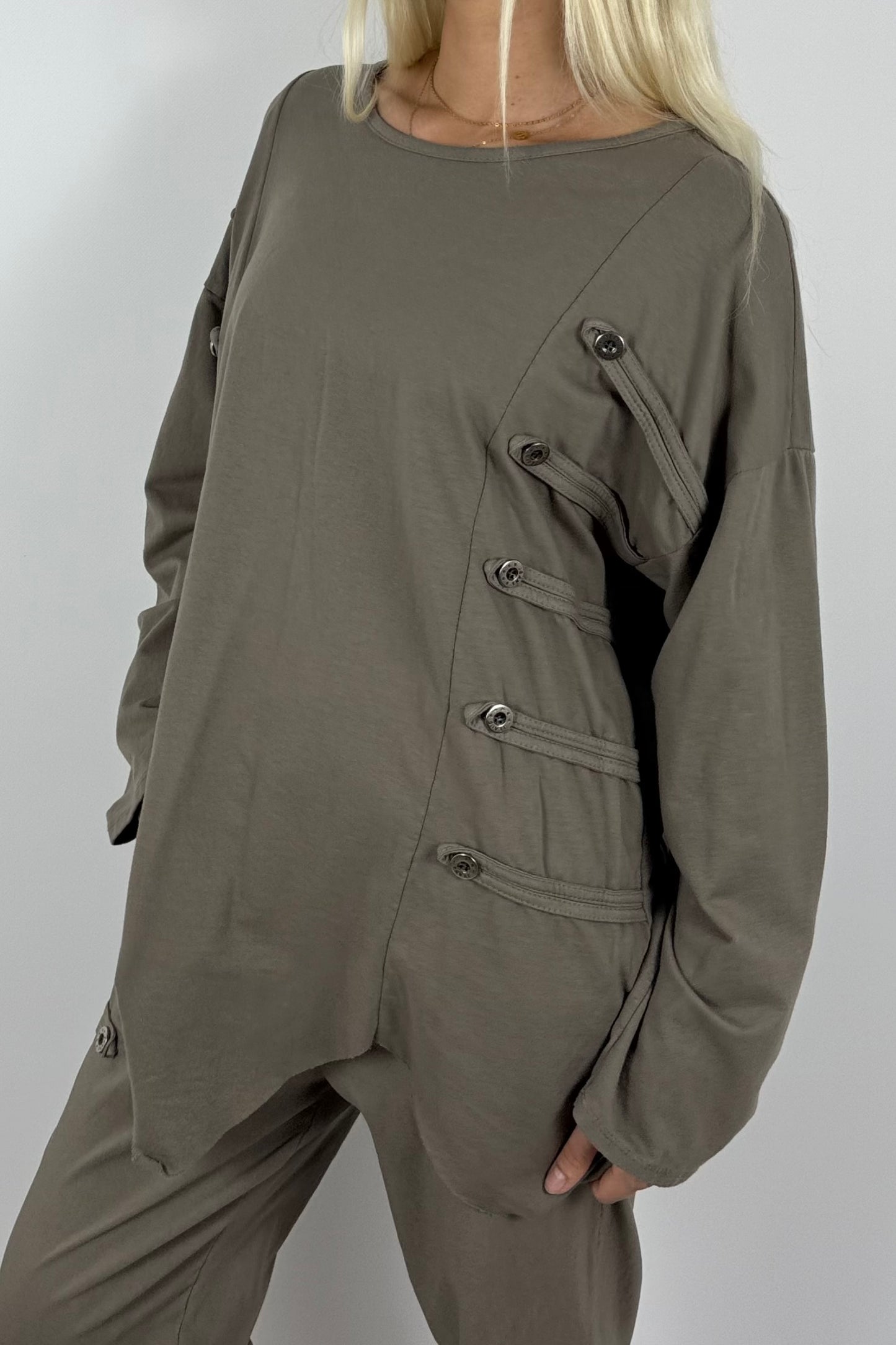 Damen Oversize Shirt mit Knopfdetails – Mud