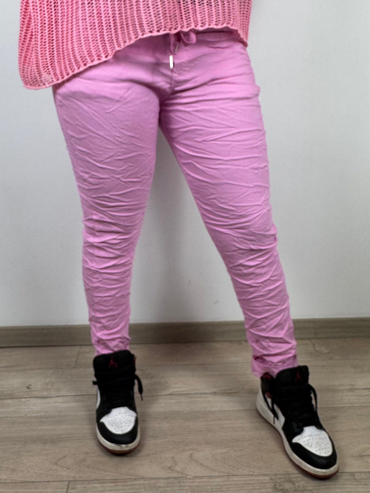 Schmal geschnittene Damen-Stretchhose – figurbetonter Sitz