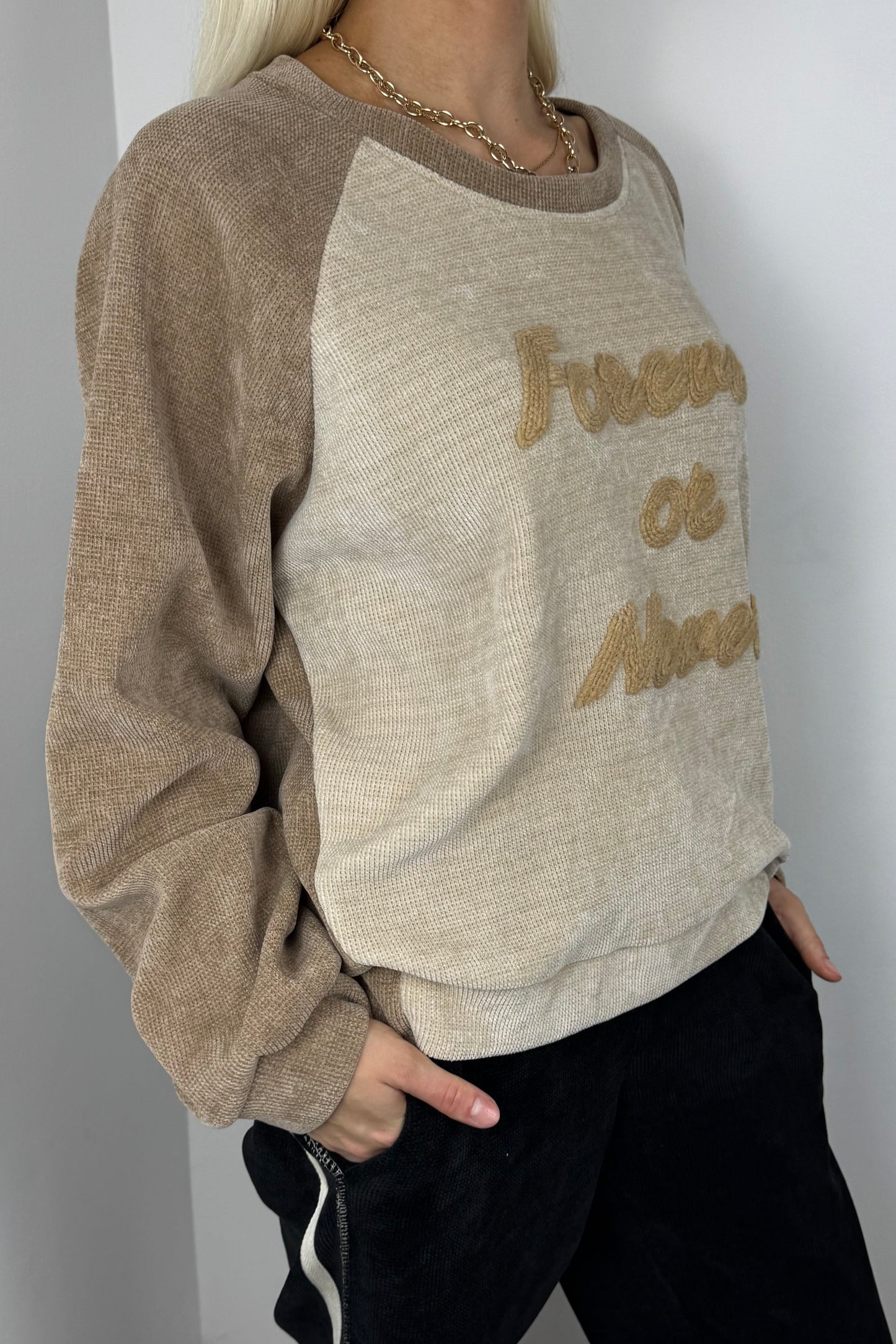 Damen Shirt mit Schriftzug und bequemem Schnitt-Beige