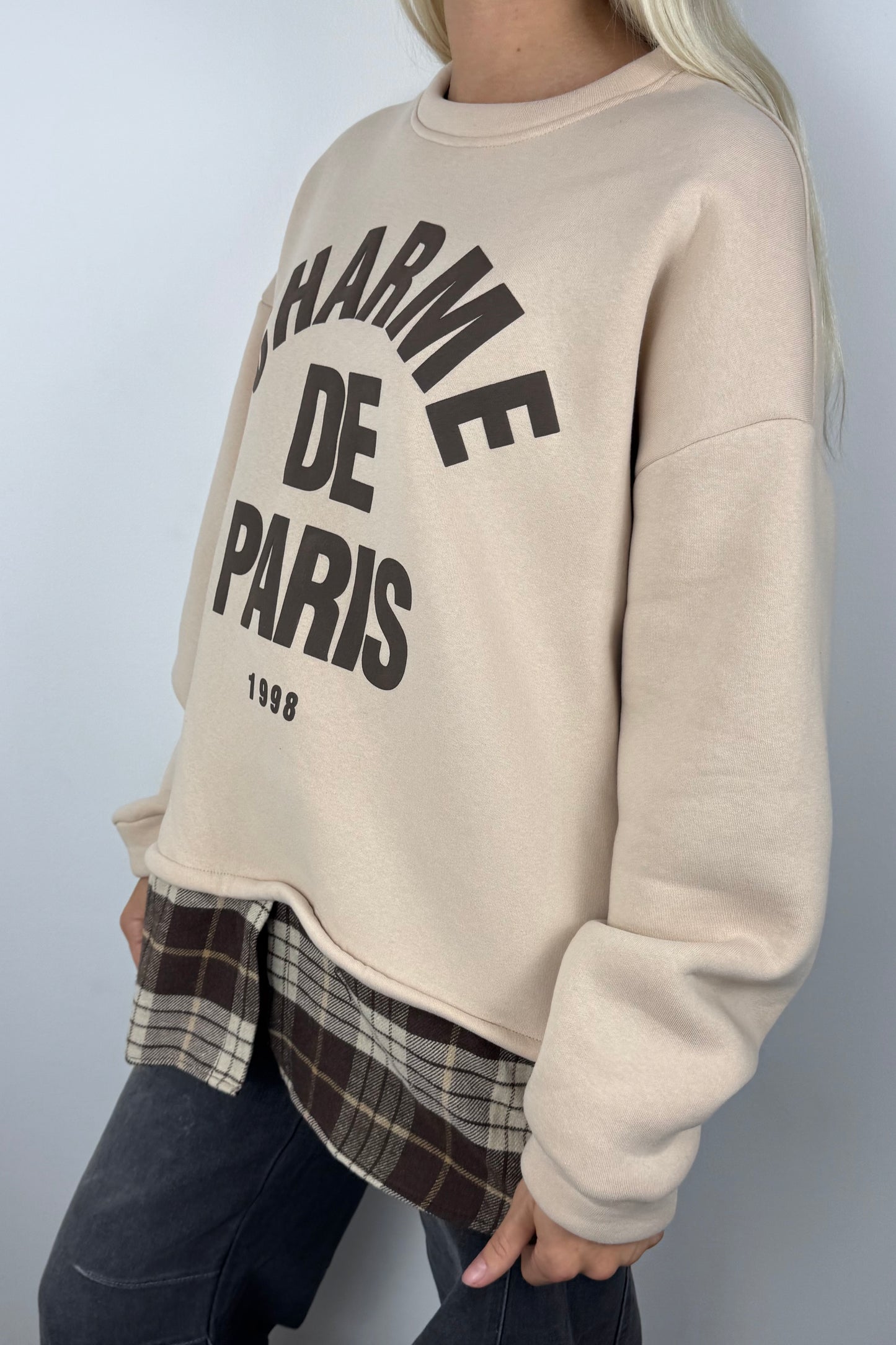 Sweatshirt mit „Charme de Paris“ Print und Karodetail-Beige