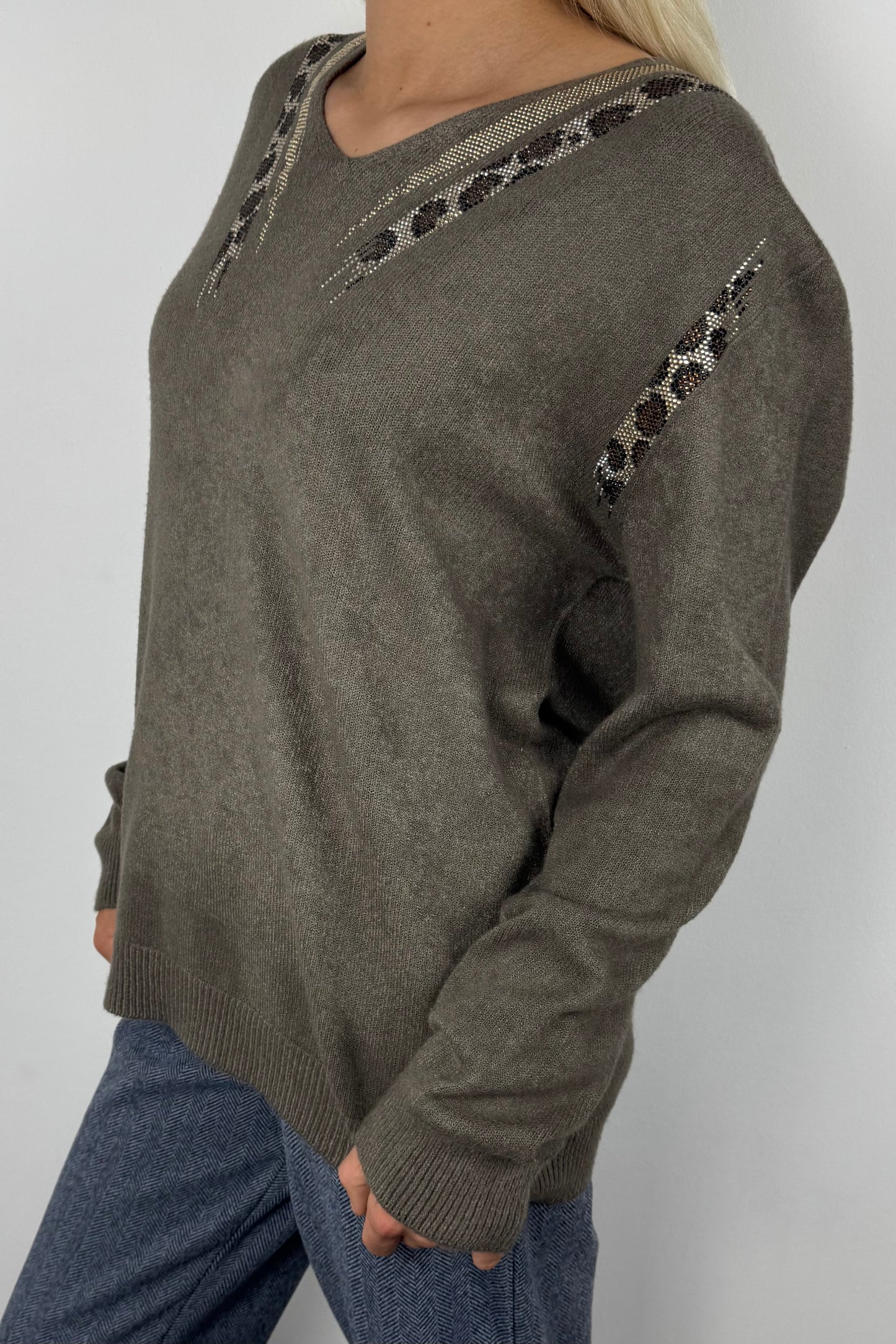 Feinstrick Pullover mit Glitzer-Details und V-Ausschnitt-Mud