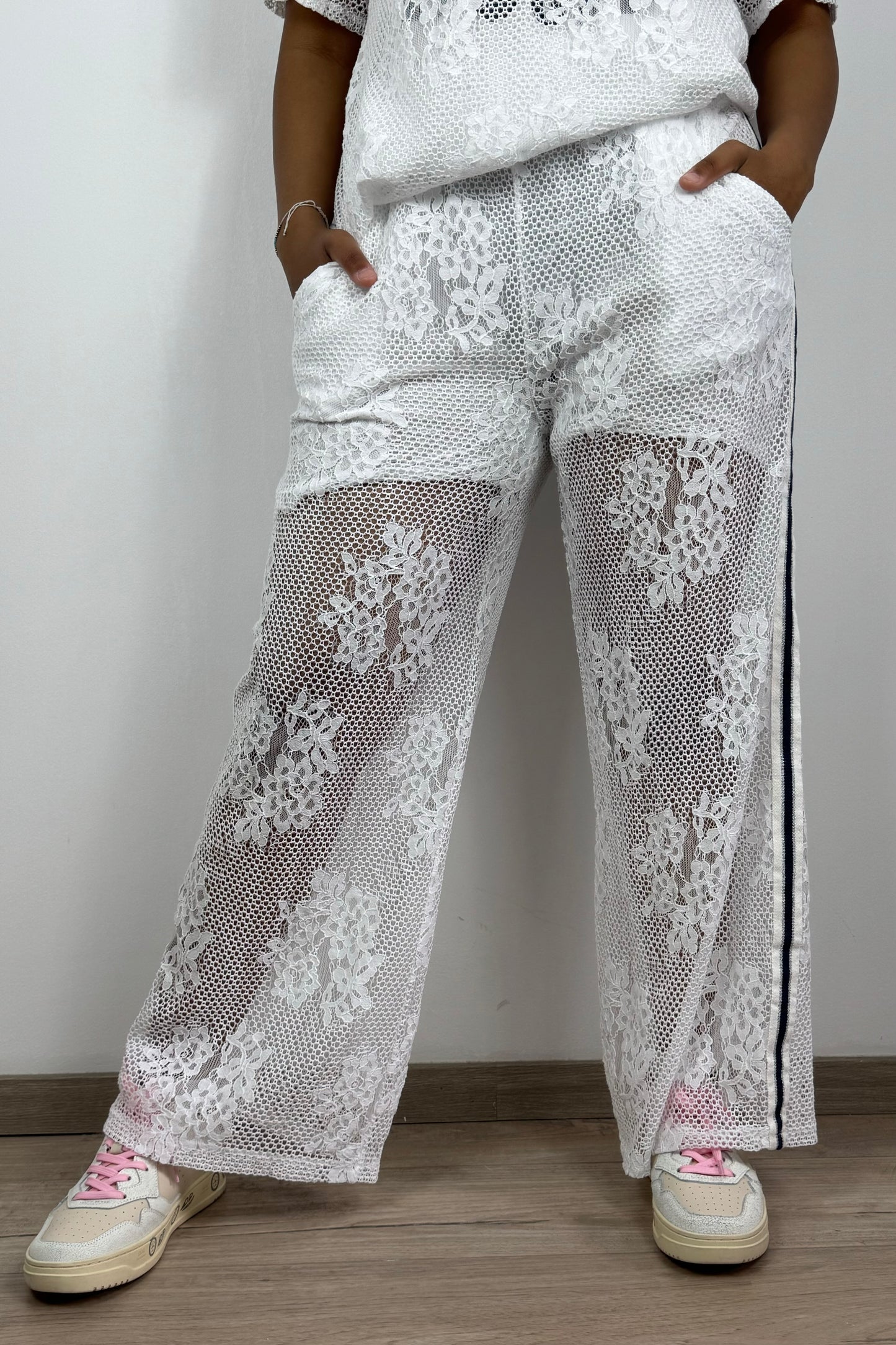 Weite Häkelhose mit Gummibund – 100% Baumwolle