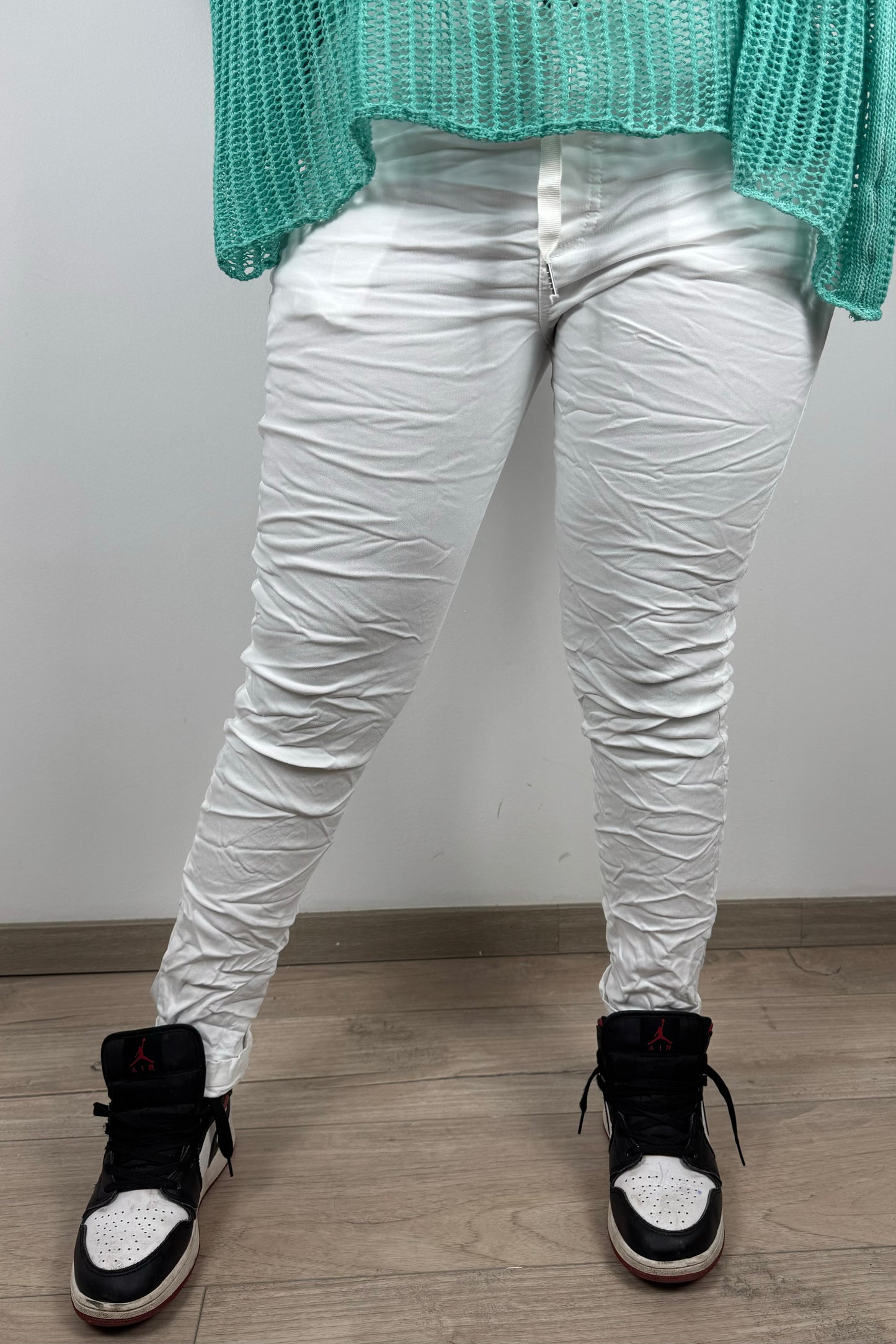 Schmal geschnittene Damen-Stretchhose – figurbetonter Sitz