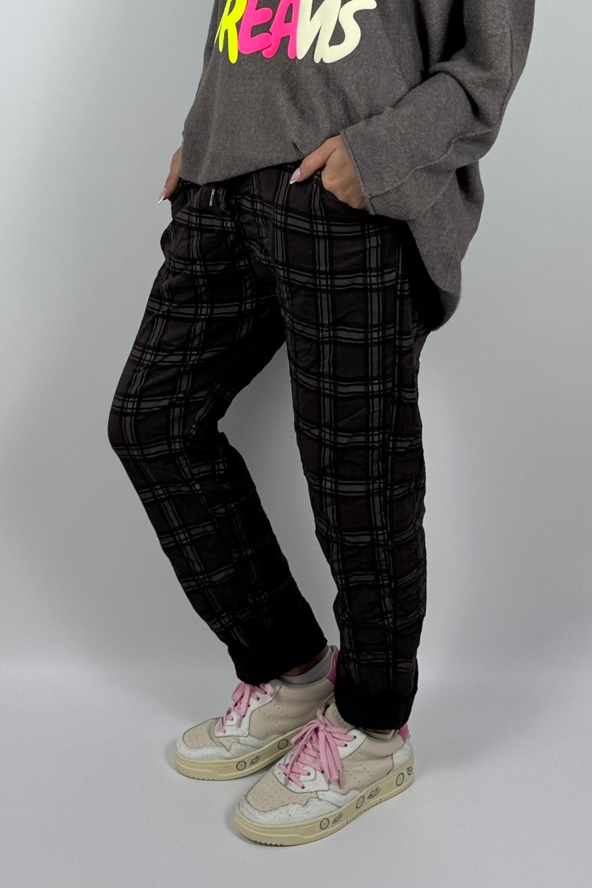 Damen Schlupfhose mit Karomuster- Schoko