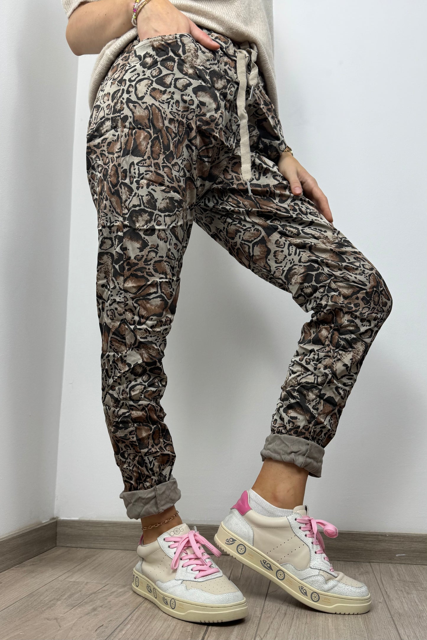 Damen Hose im Animal-Print mit elastischem Bund -Beige